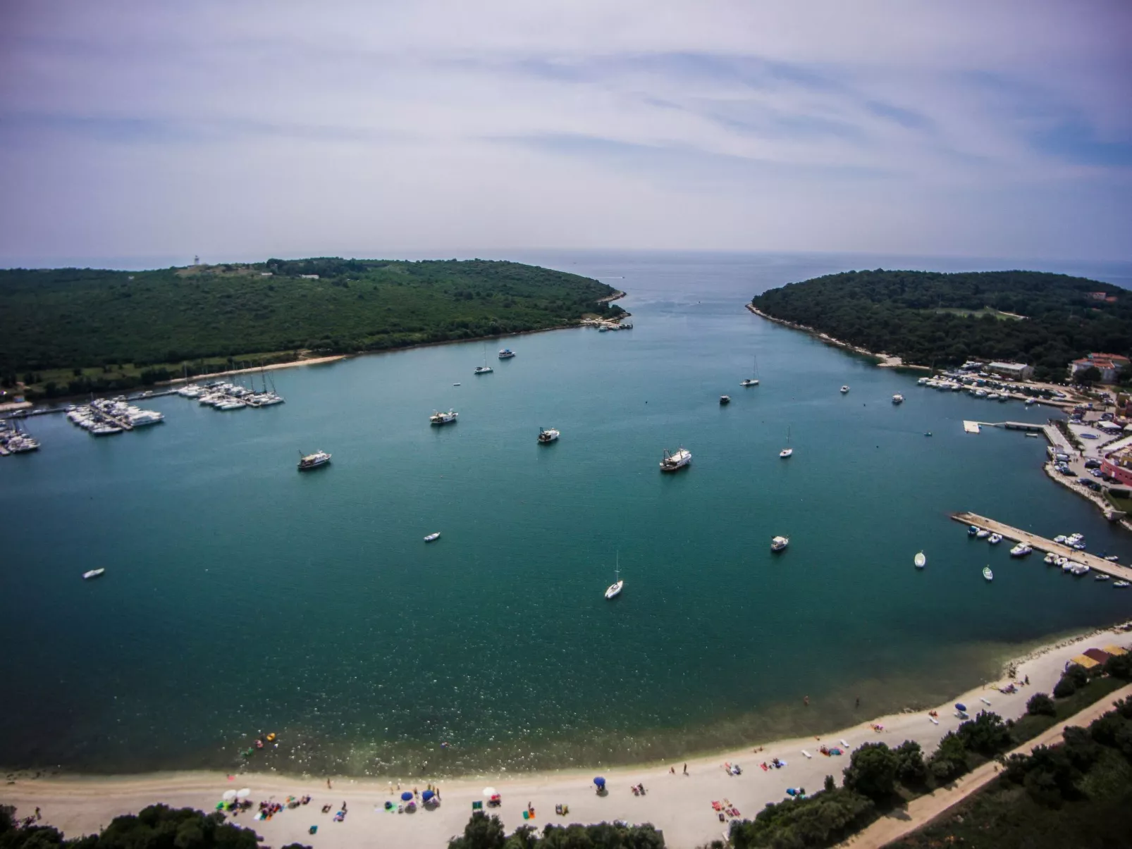 Traumurlaub in einer Villa in Strandnähe-Buiten