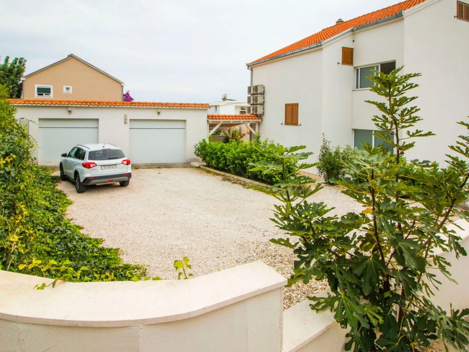 Villa Nia für 12 Personen mit privatem beheiztem Pool-Buiten