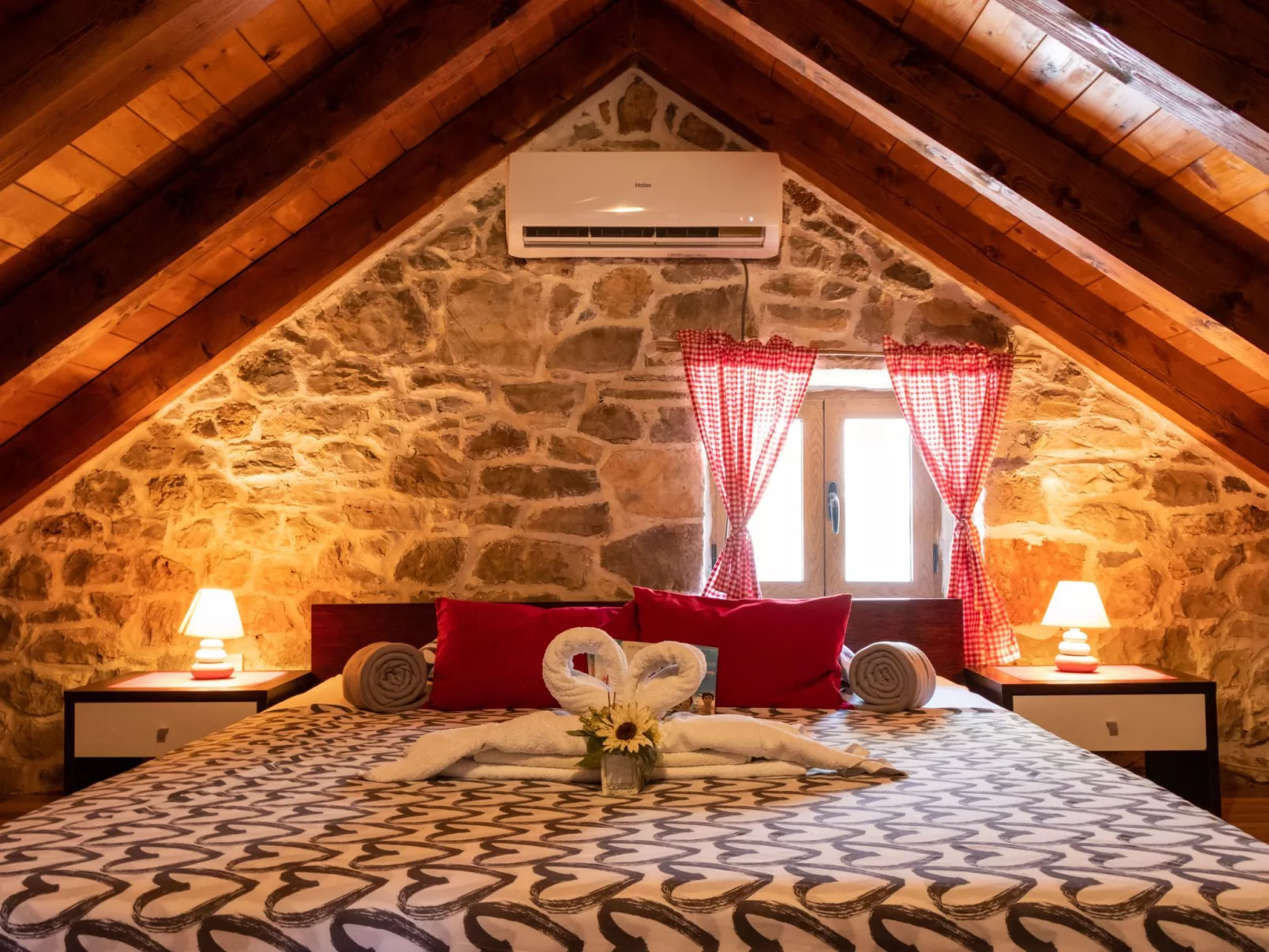 "Hidden Treasure"-Binnen