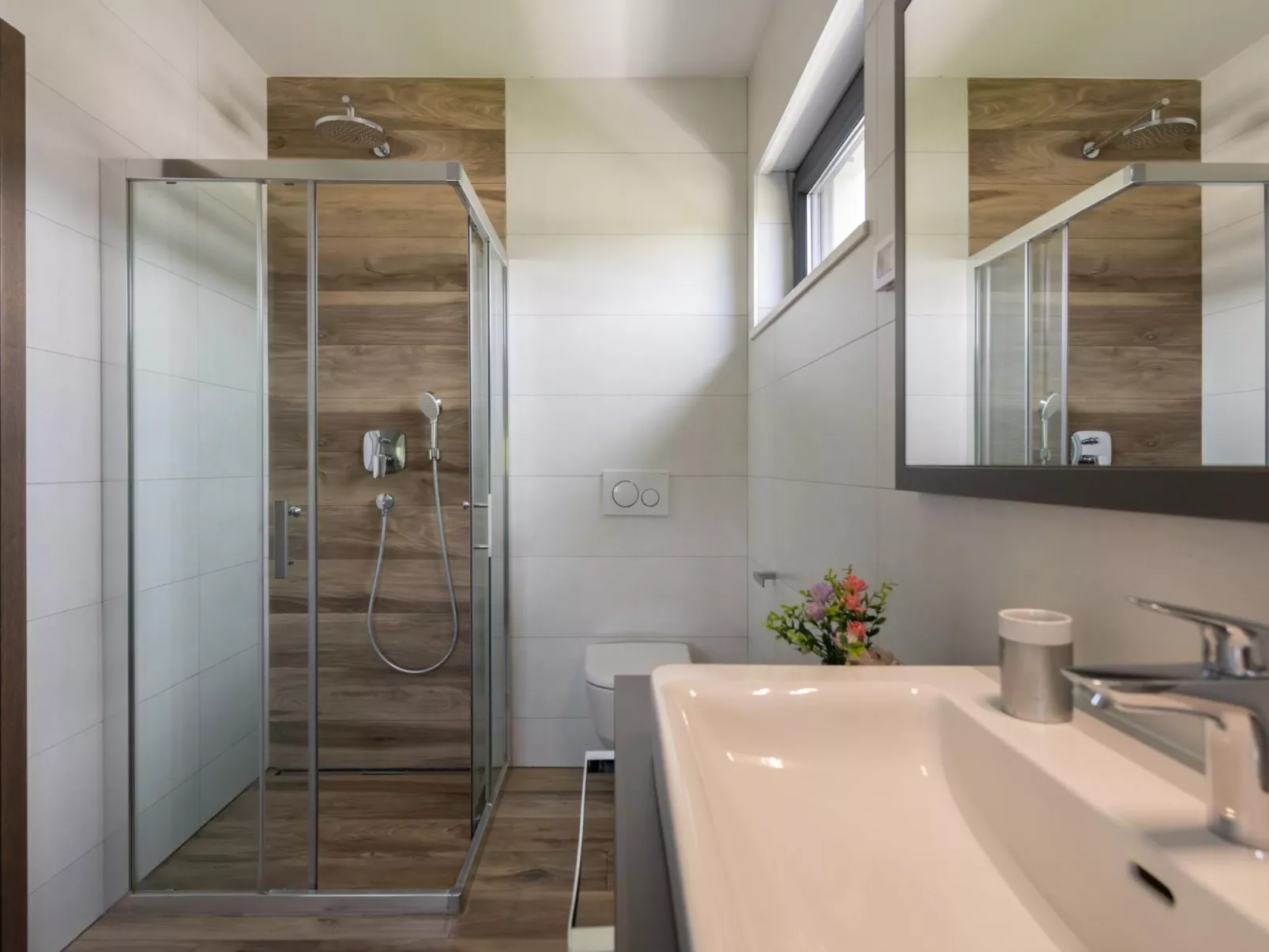 Villa EmMa mit 5 Schlafzimmern und beheiztem Pool-Binnen