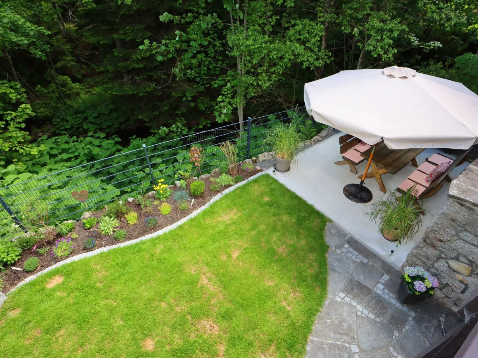 Schwarzwaldhaus St. Blasien, direkt am Bach-Buiten