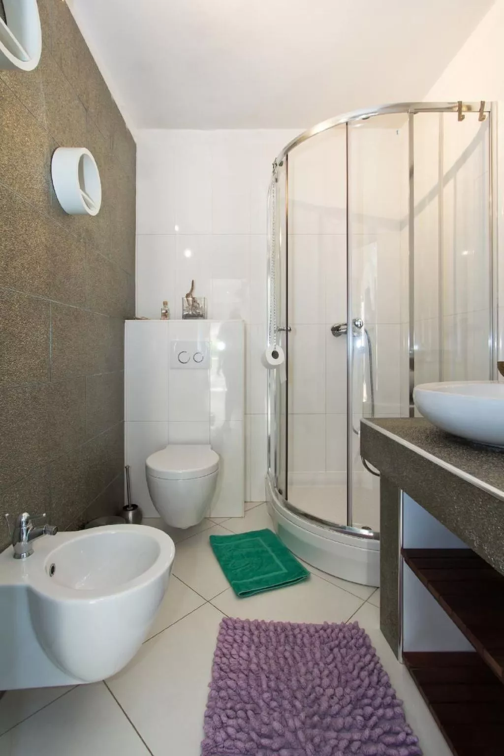 Wohnung in Rijeka mit Terrasse und Grill-Binnen