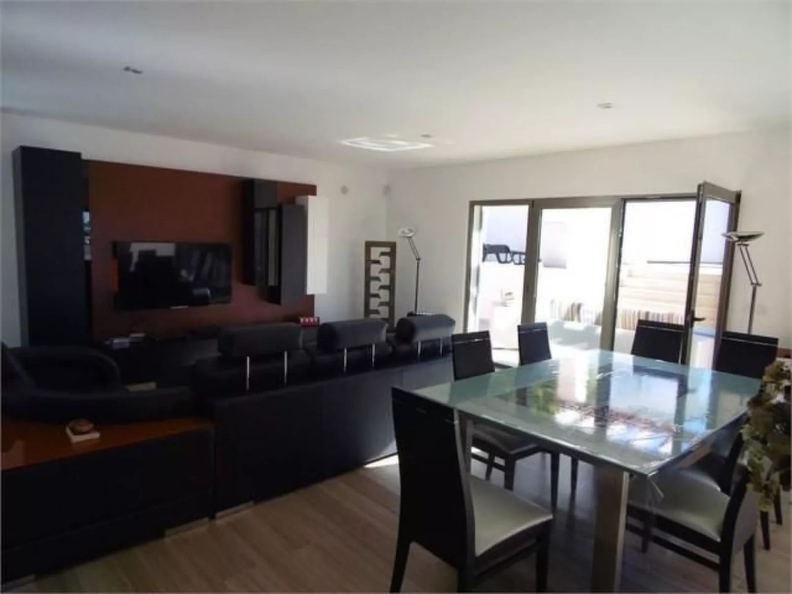 Villa "Villa L33" mit privatem Pool-Image-tags.info