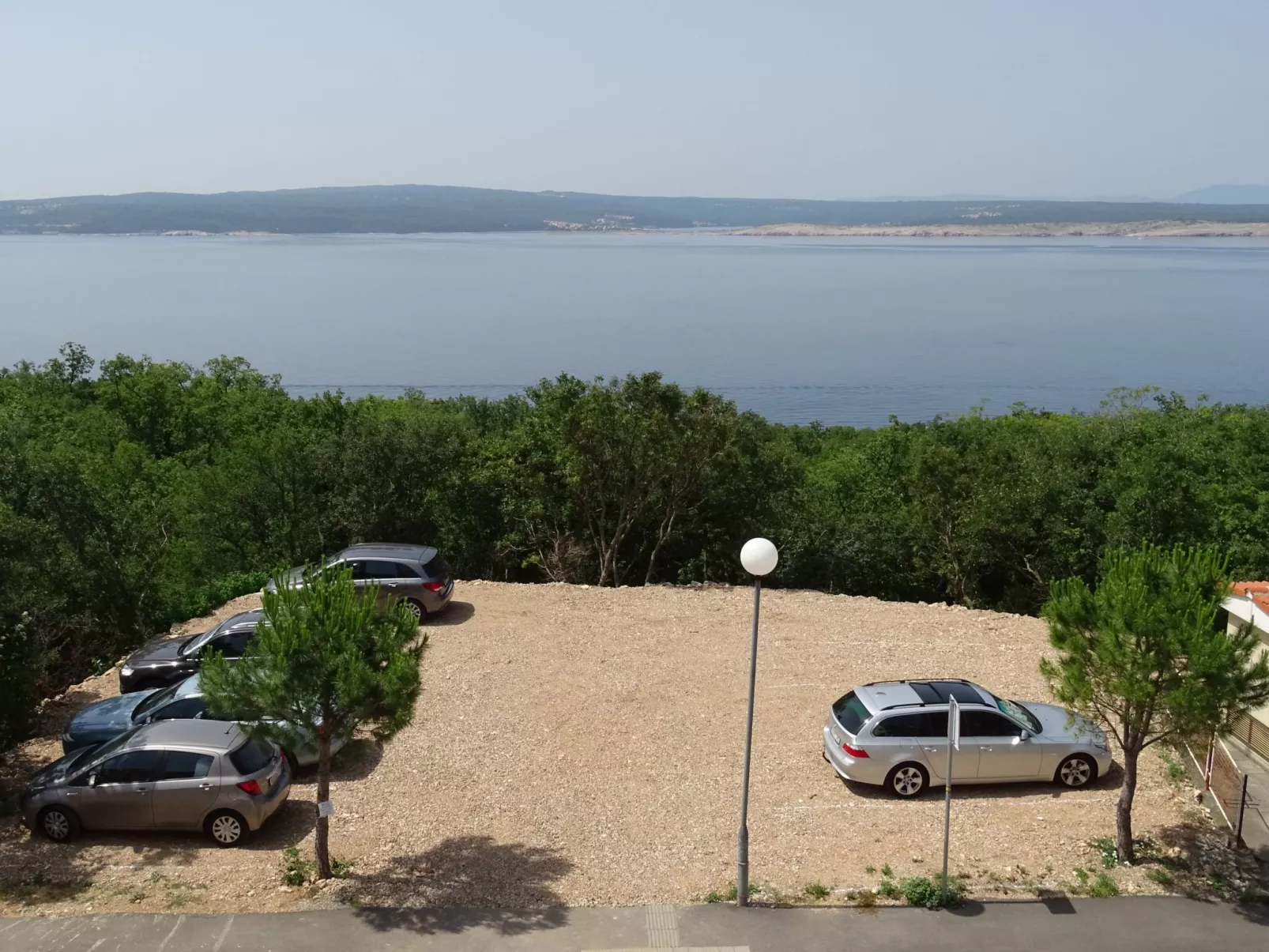 Wohnung mit Balkon und Meerblick-Buiten