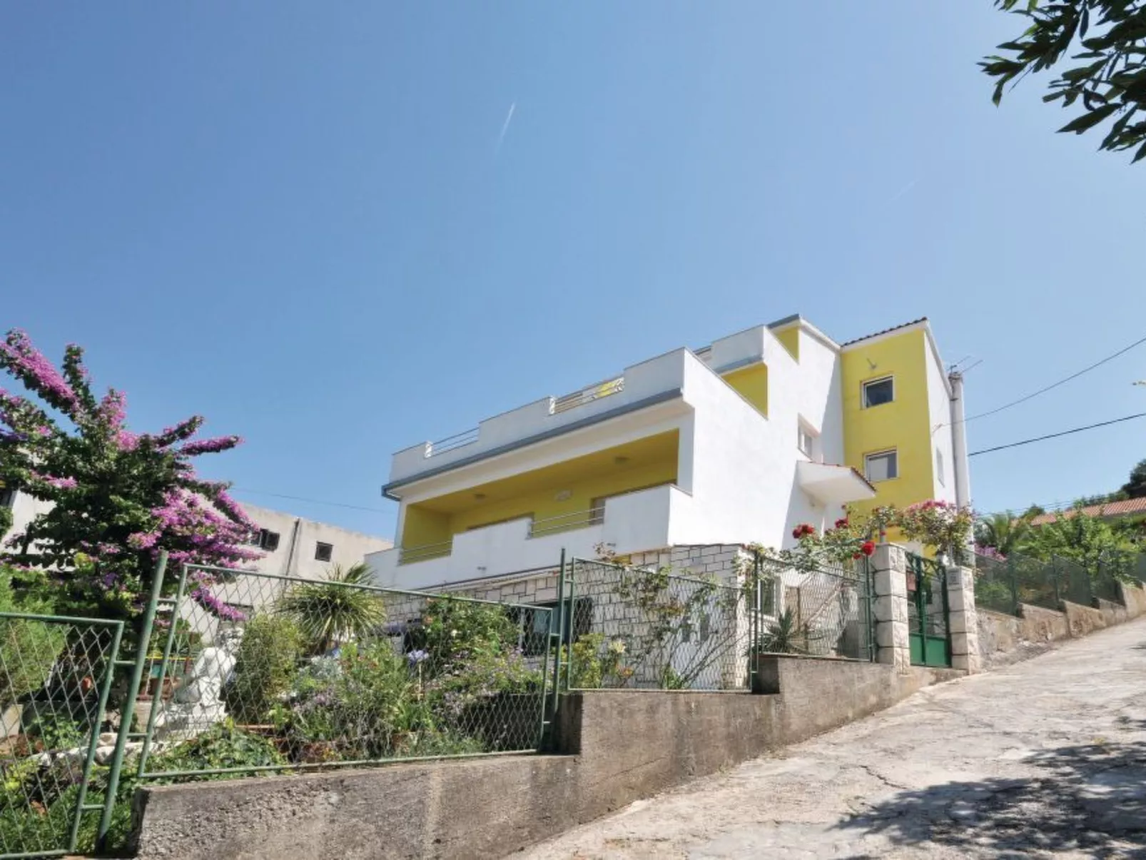 "MaLea" mit Blick auf das Wasser