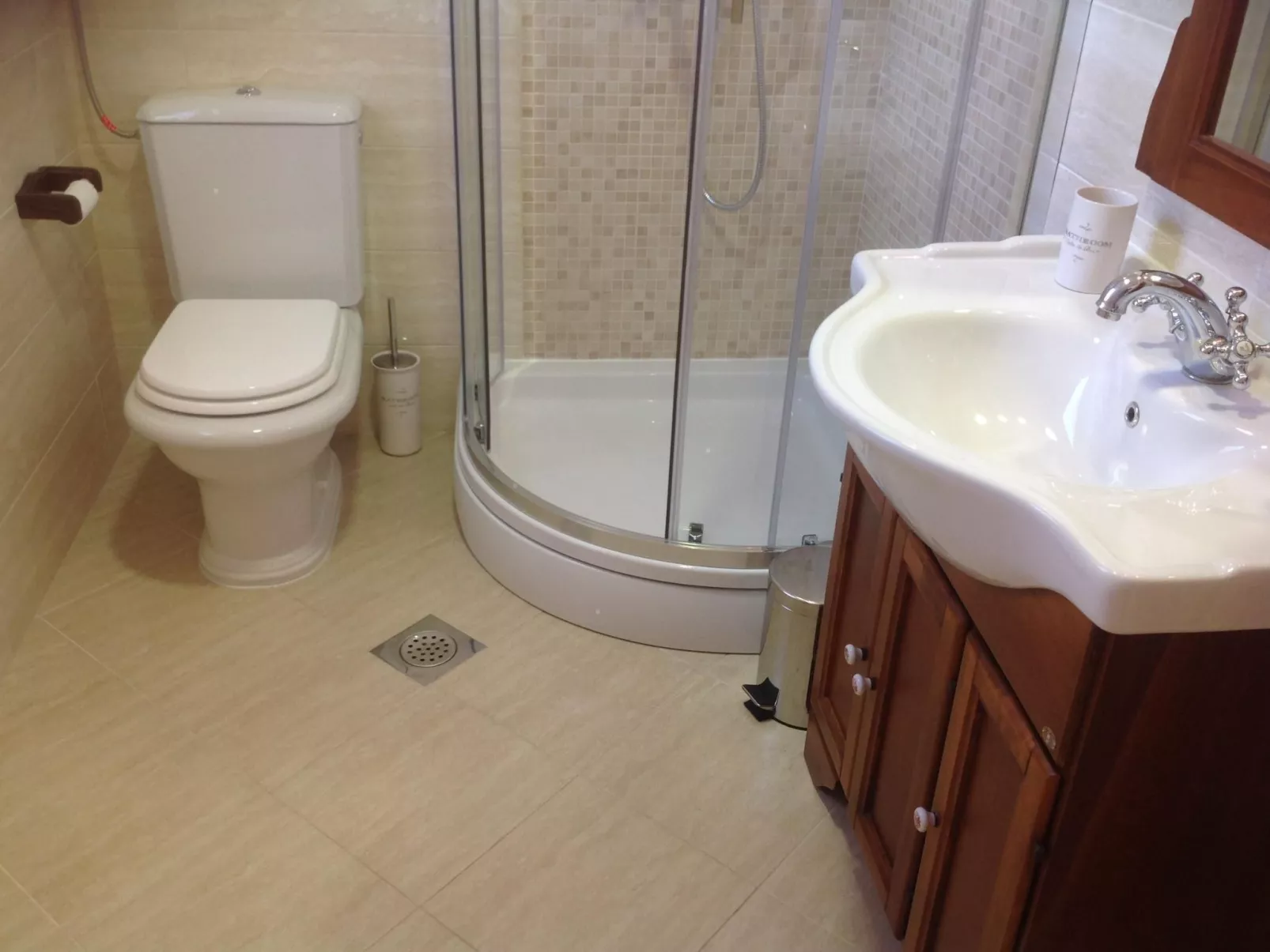 Appartement in Stoja mit Möbliertem Balkon