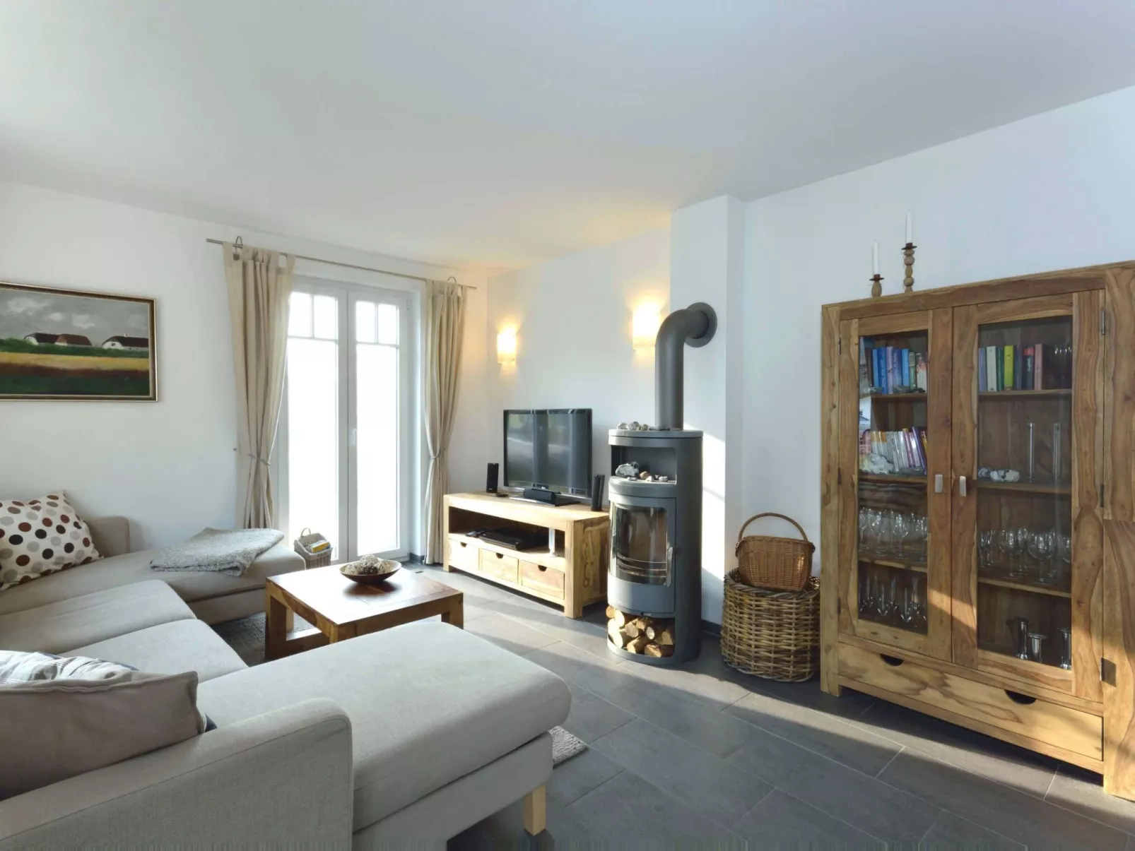 Komfort Ferienhaus mit Sauna und Kamin, auf großem Waldgrundstück, in absoluter-Binnen