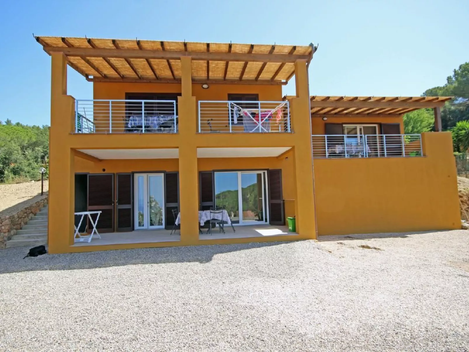 'Artemis2' mit Terrasse