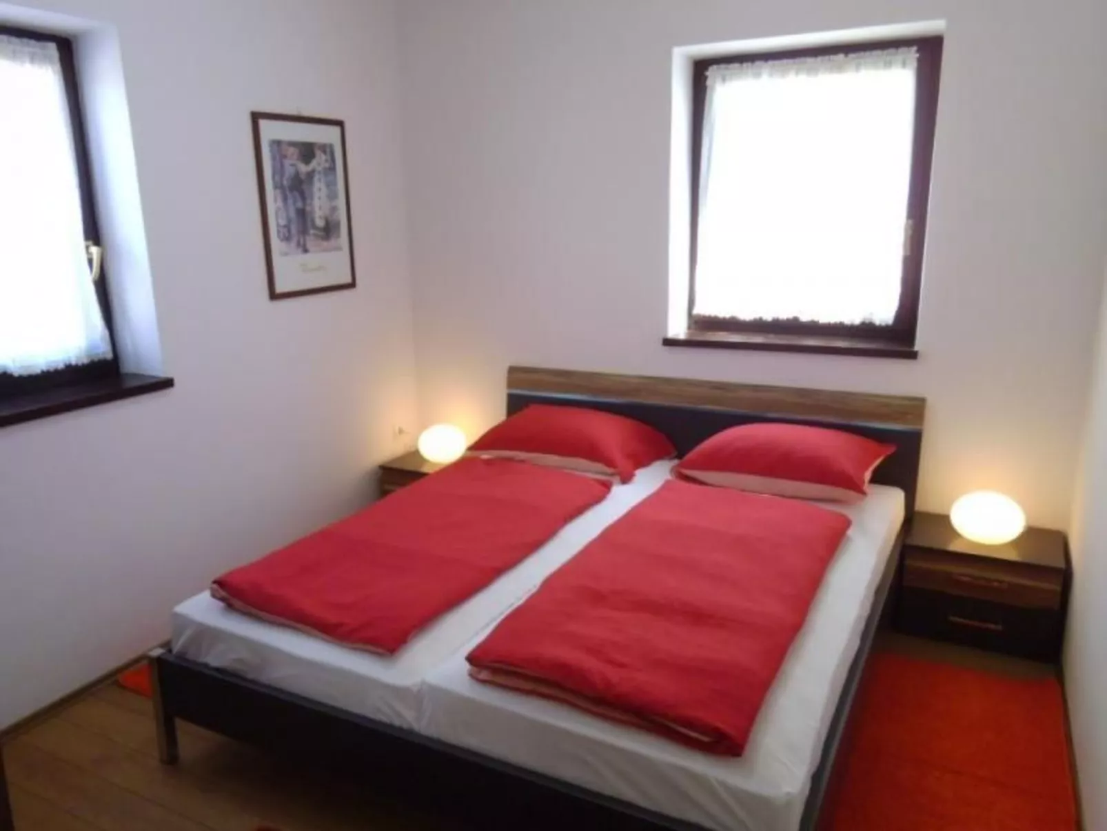 Wohnung Nr. 1 mit 2 Schlafzimmern und 2 Balkonen im 1. Obergeschoss-Image-tags.info