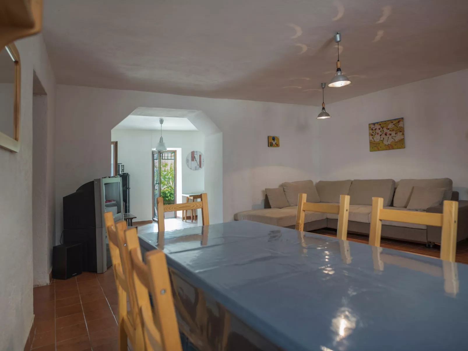 Wunderschön eingerichtete Villa mit Pool und Garten-Image-tags.info