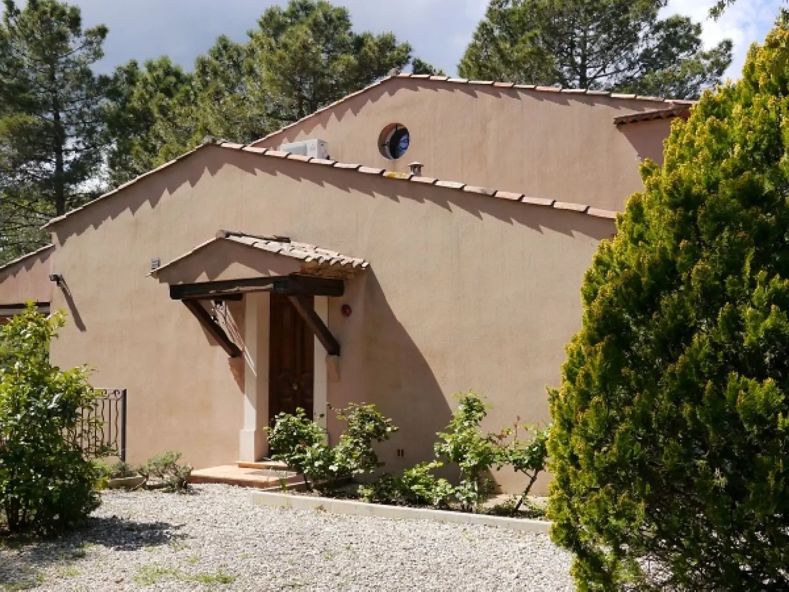 Ruhige Villa mit Pool im Herzen der Weinberge-Binnen