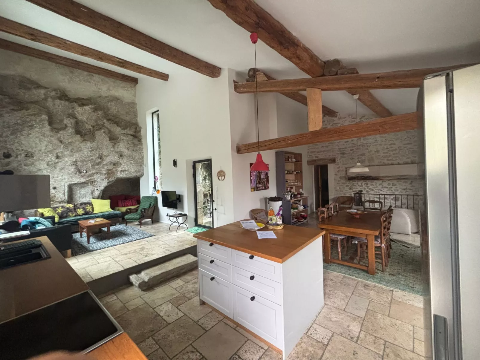 Dorfhaus in provencal mit Pool-Binnen