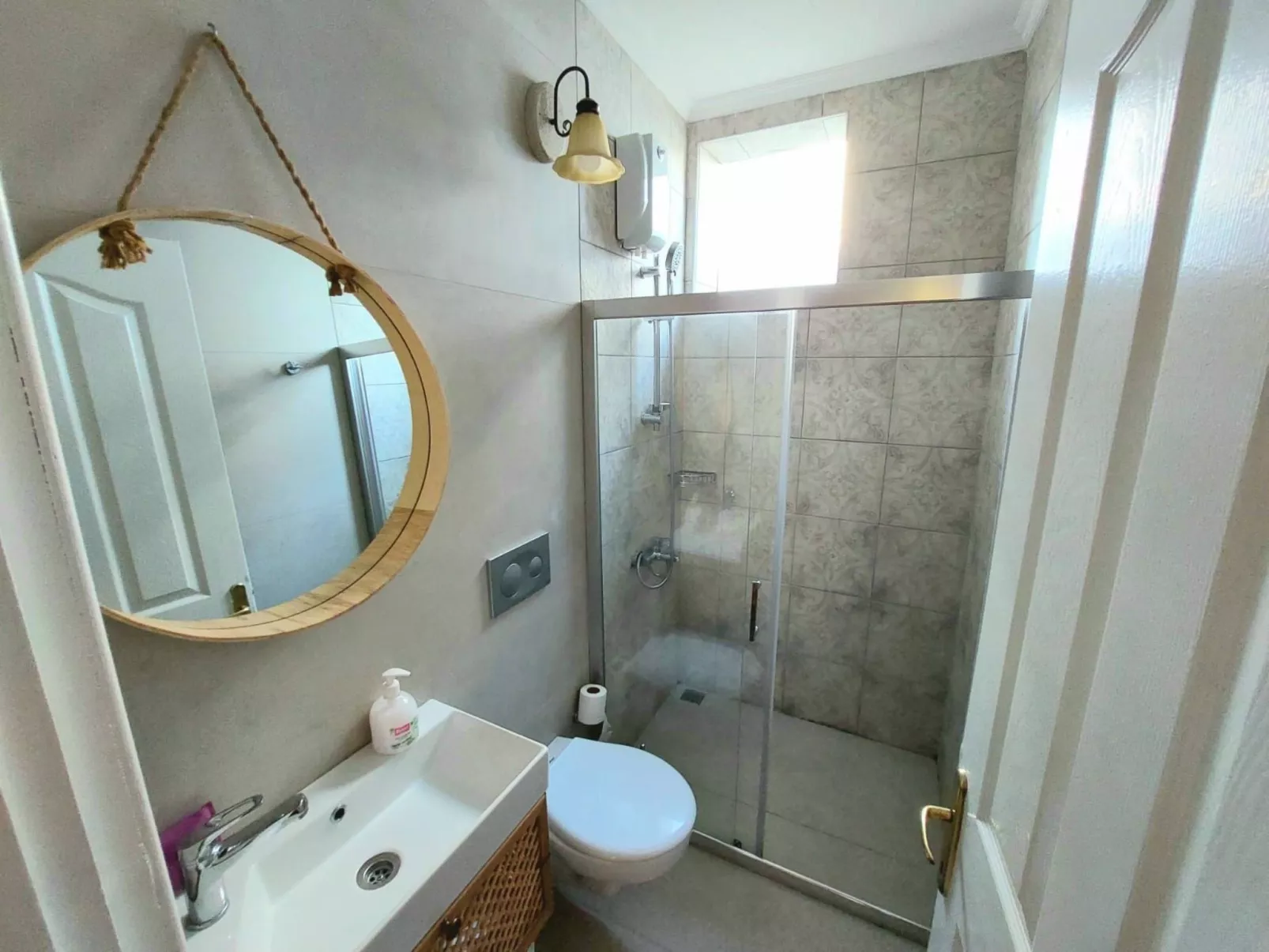 In Dalyan mit Bergblick-Binnen