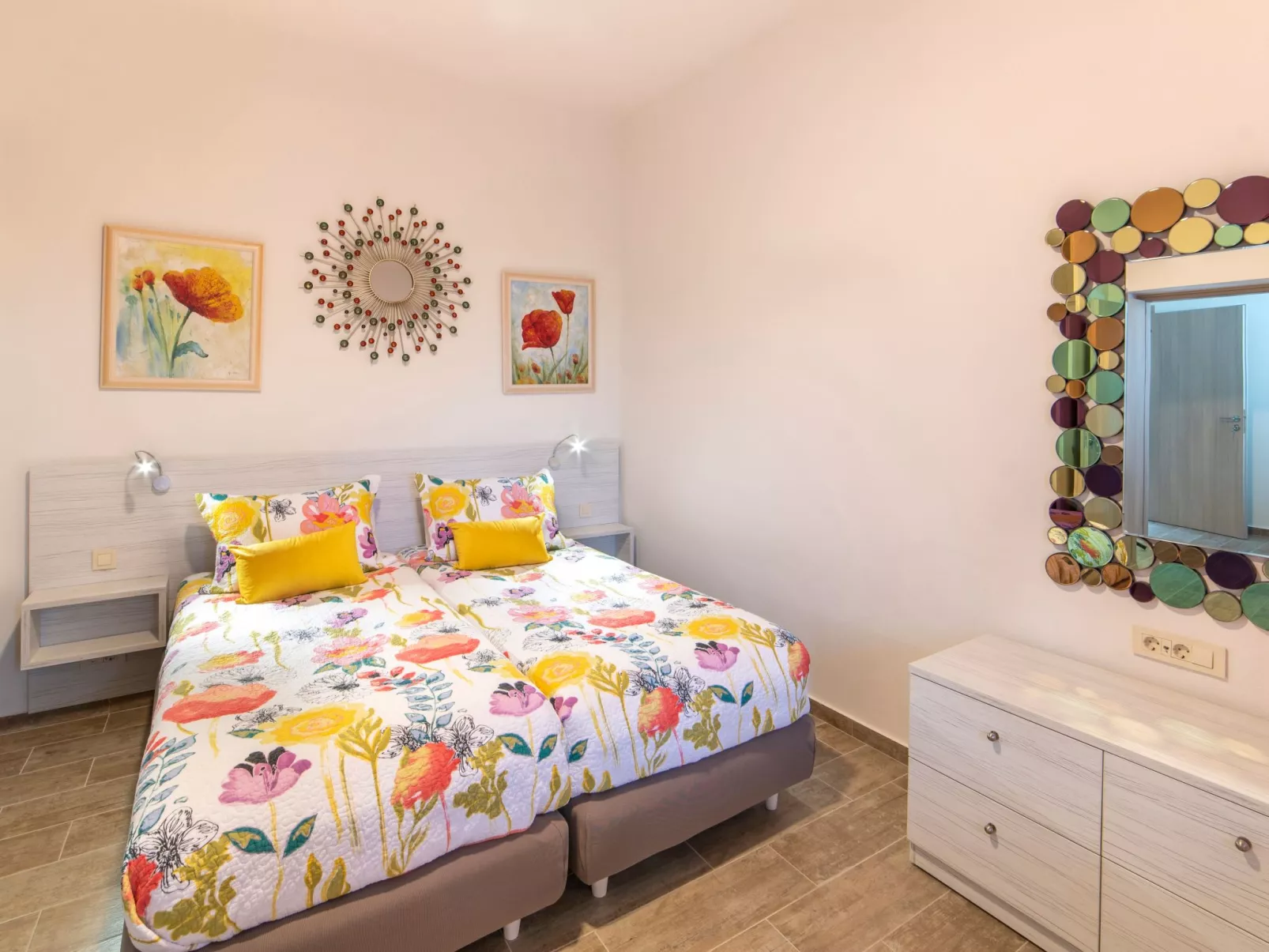 Lemonia für 6 Personen und 3 Kinder-Binnen