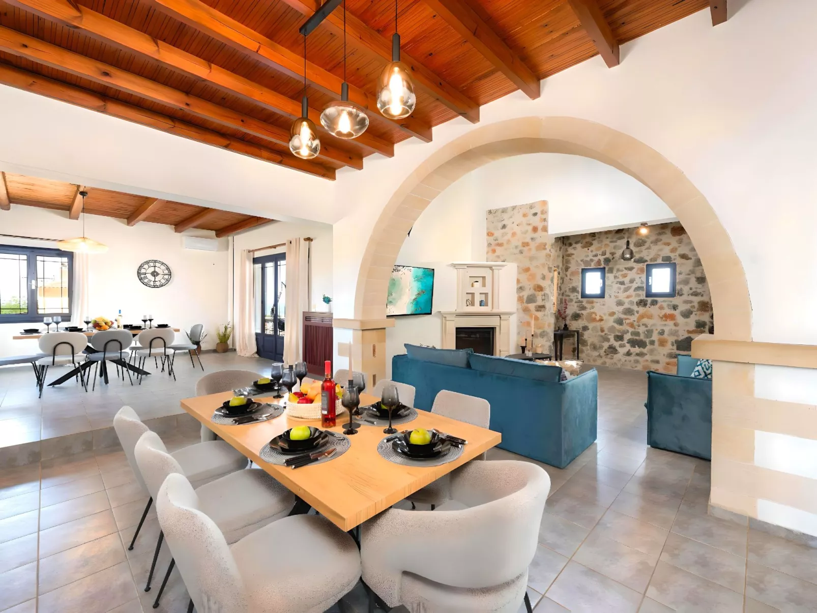 Grey Grand Villa Privater Pool-Binnen