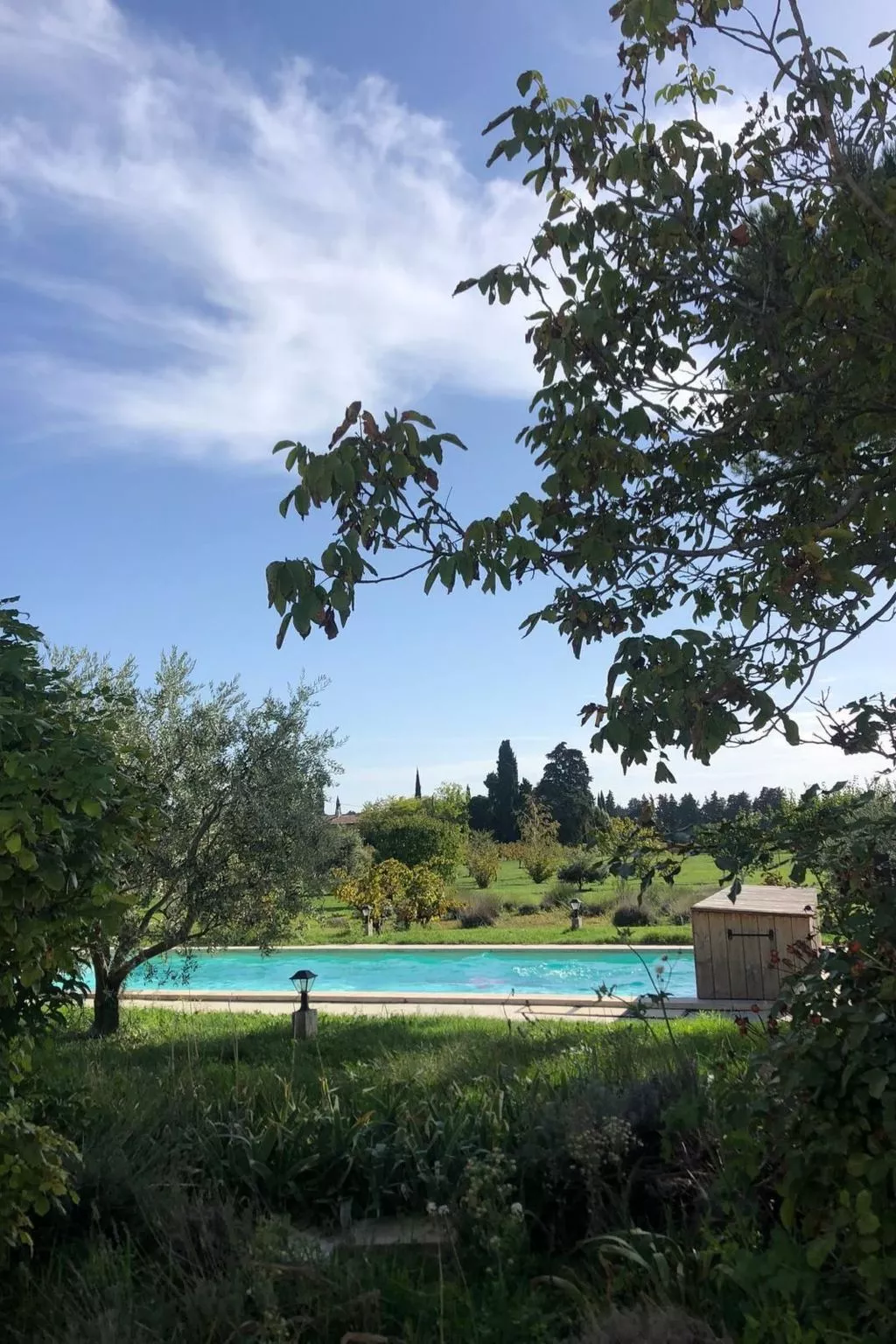 Charmantes Bauernhaus in der Provence-Buiten