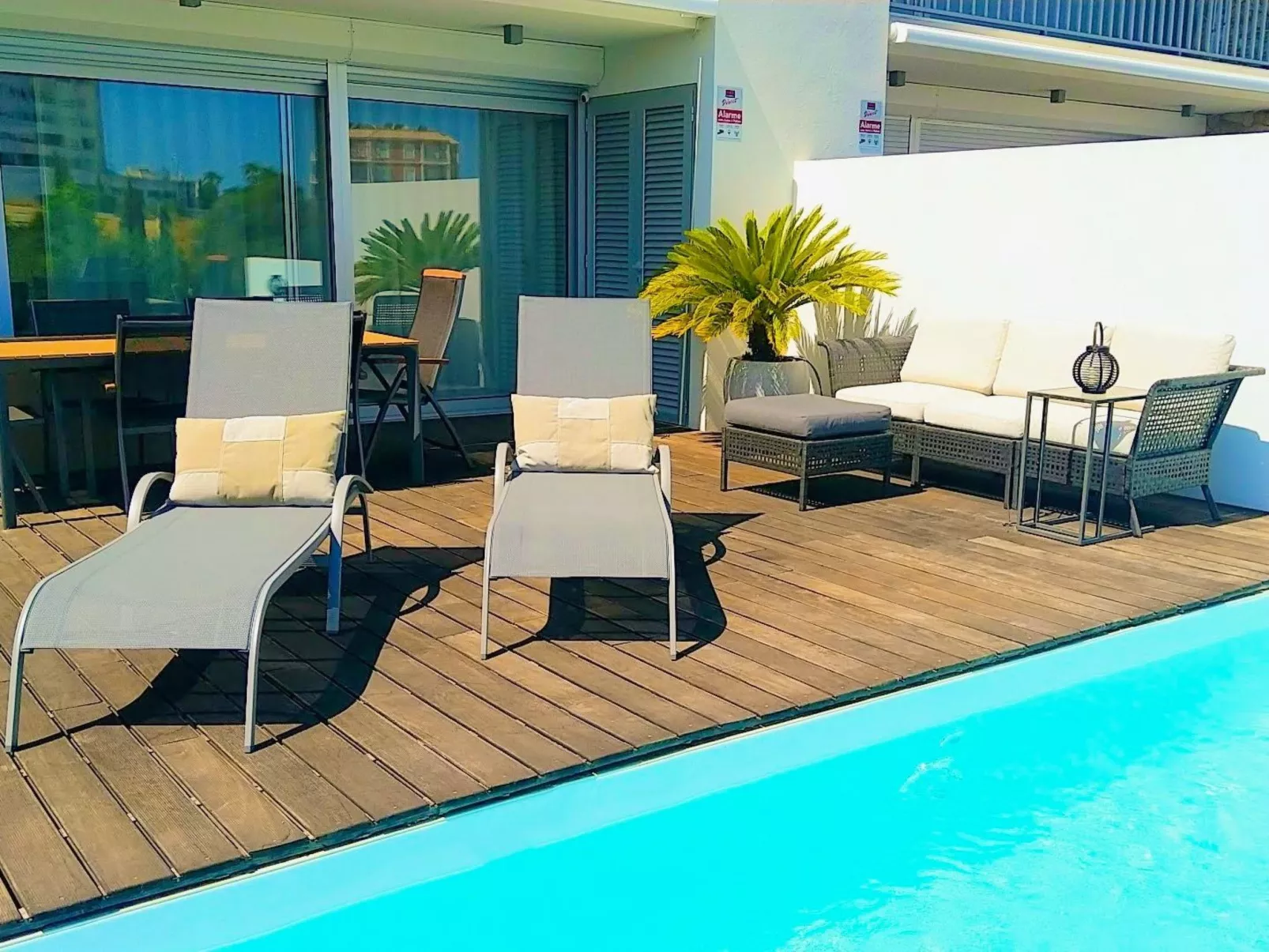 Villa Ray Design mit privatem beheizbarem Pool-Image-tags.info