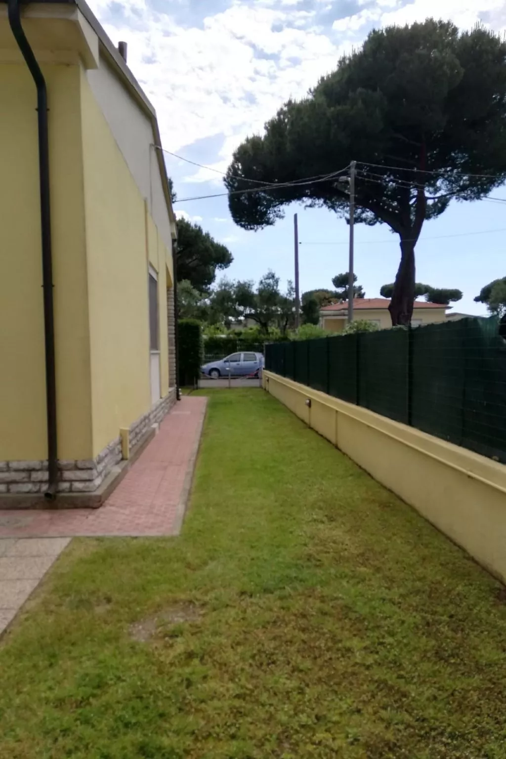 Ferienvilla mit Garten, Grill und Terrasse-Buiten