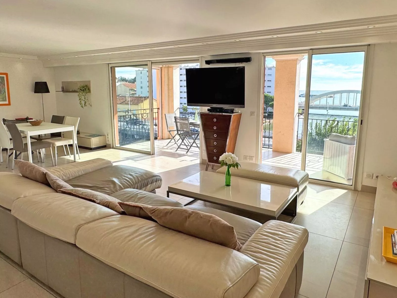 Appt T4 - 7 Pers - Piscine Résidence - Clim-Binnen