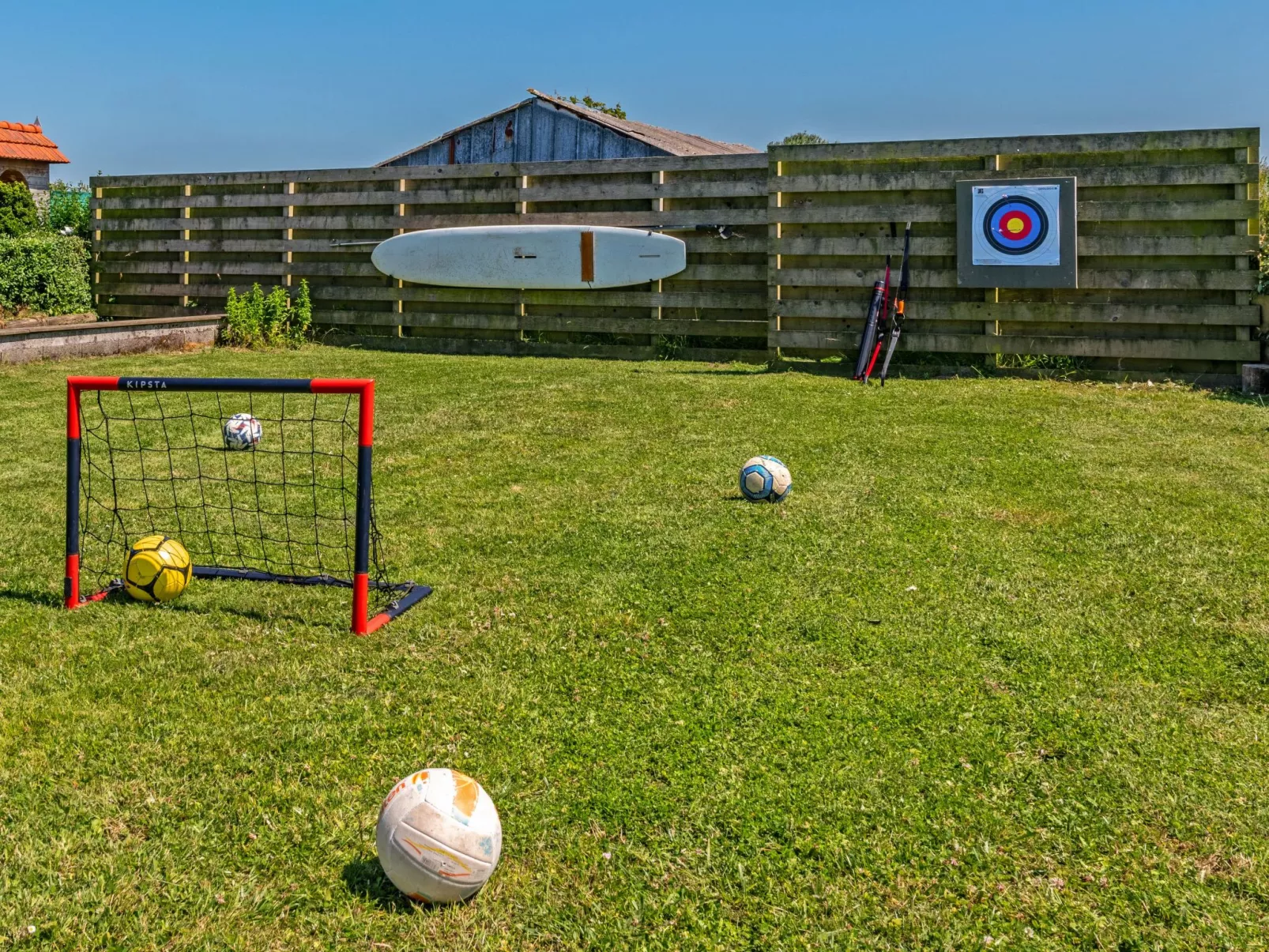 Landgut "Villa Léànie" mit Innenpool-Buiten