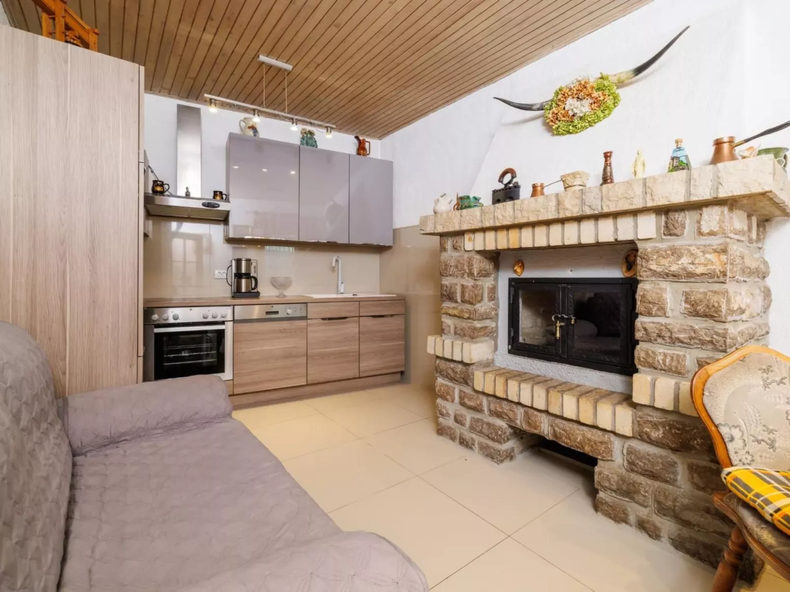 Vila Bribirka-Binnen