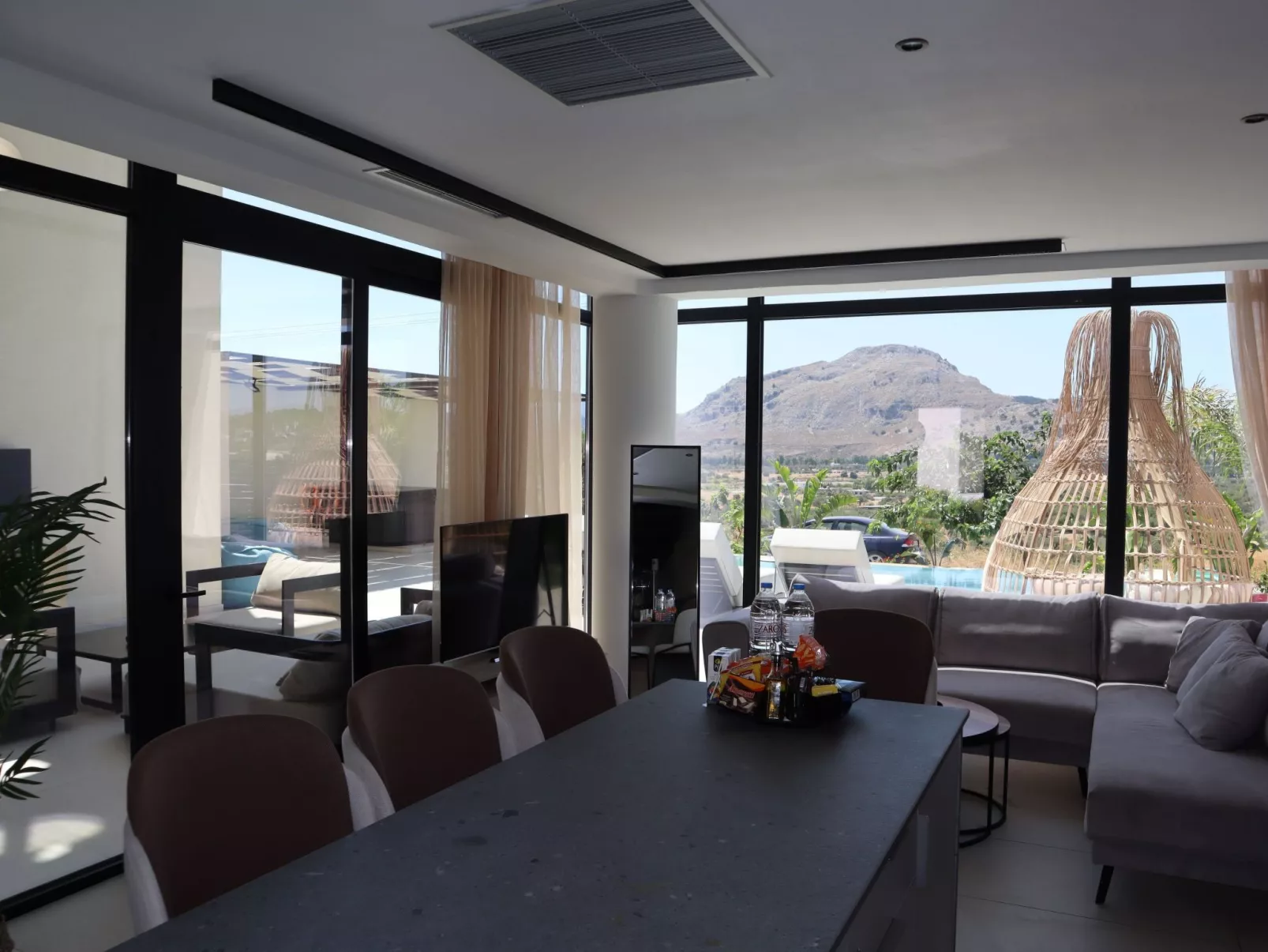 Trapezia Luxury Living -Zitrin-Binnen