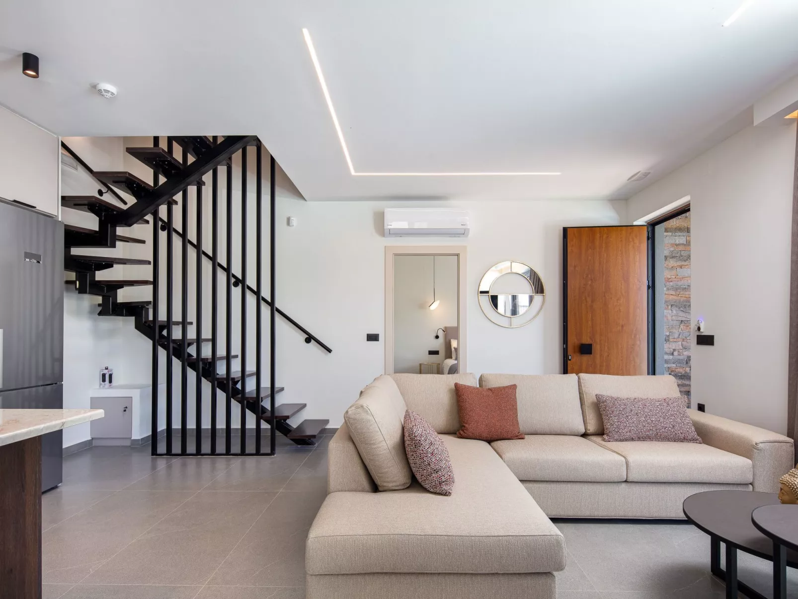 VillaSaints II - Elegante Pool-Villa in Strandnähe-Binnen