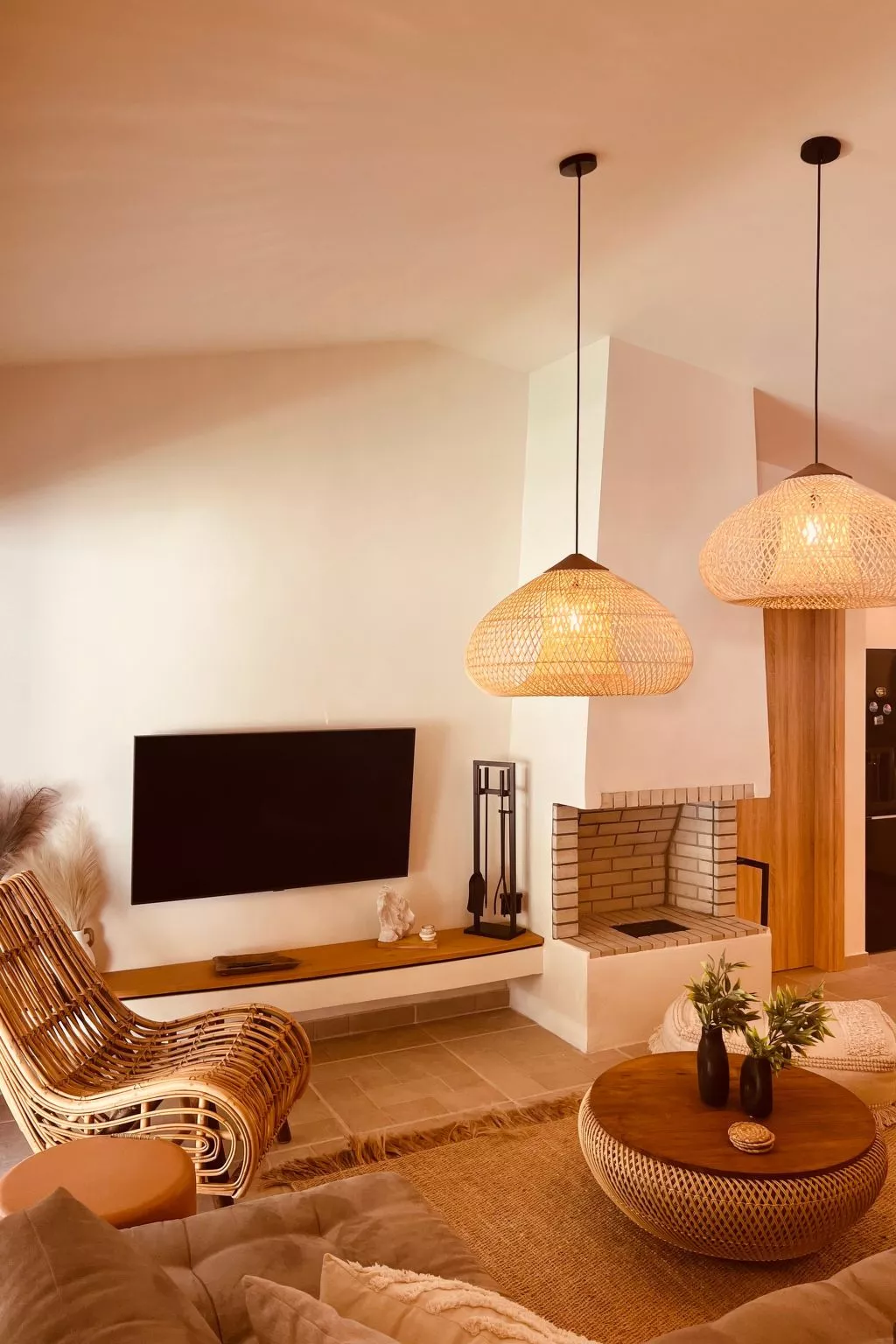 "Naya" mit eigenem Pool-Binnen