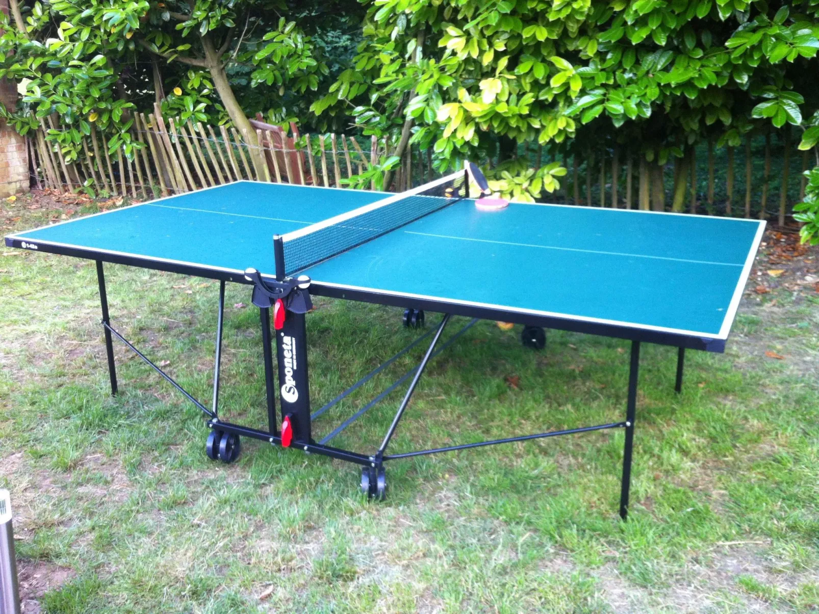 Ruhige Villa mit privatem Pool, BBQ und Kinderbereich-Buiten