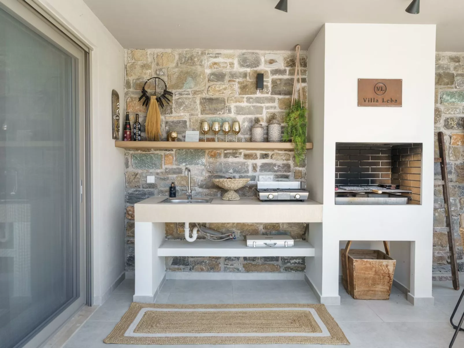 Neu gebaute Villa mit privatem Pool und BBQ