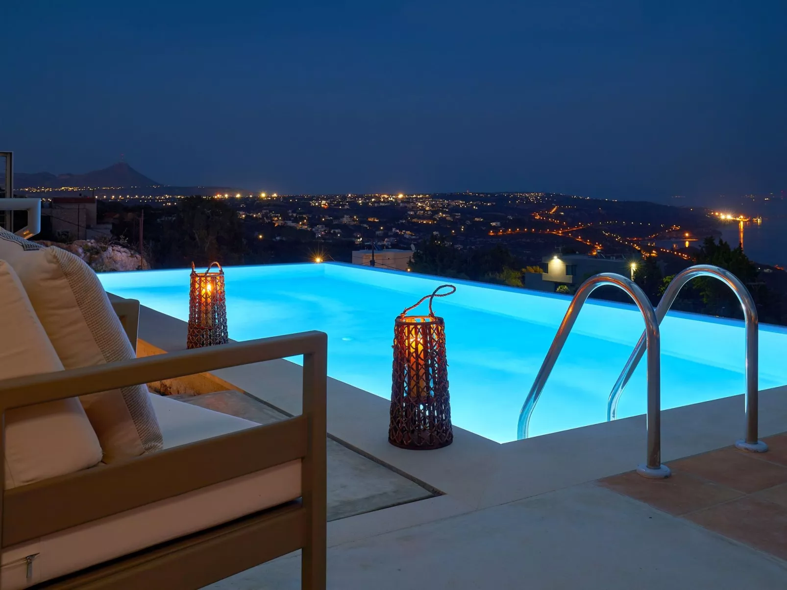 New Olives and Thyme, Meerblick mit 2 beheizten Pools-Image-tags.info