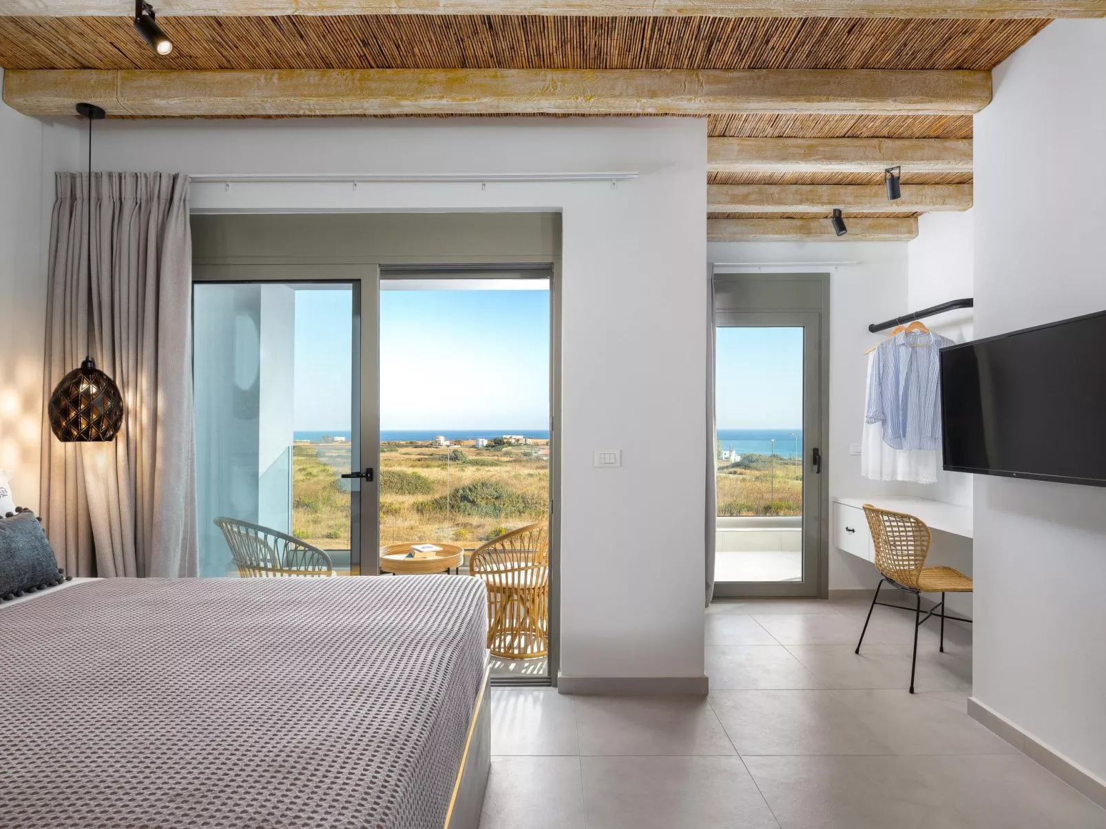 Villa Pounentis auf einem Hügel in Lachania-Binnen