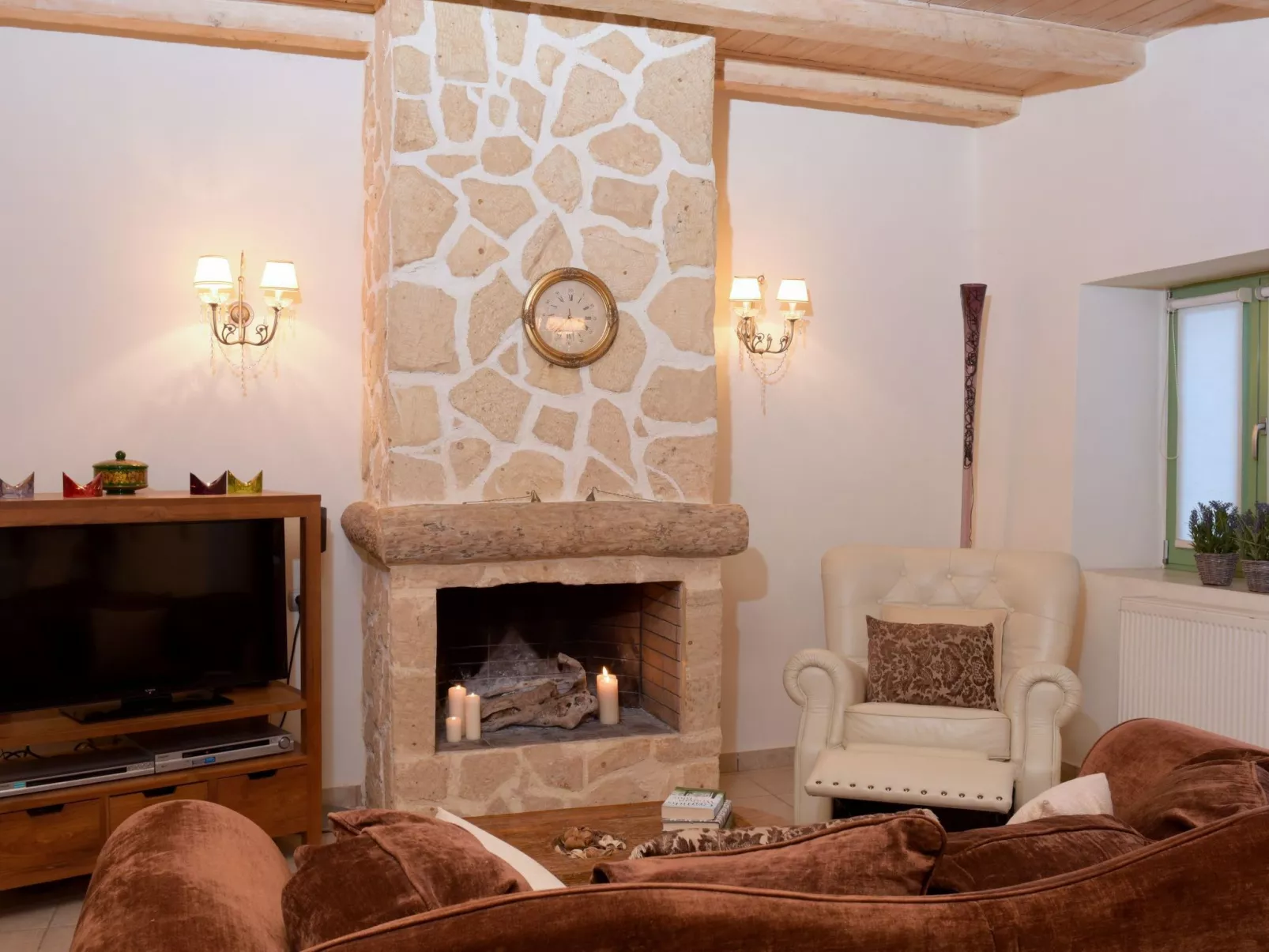 Charmantes Steinhaus in Agios Matheos-Binnen