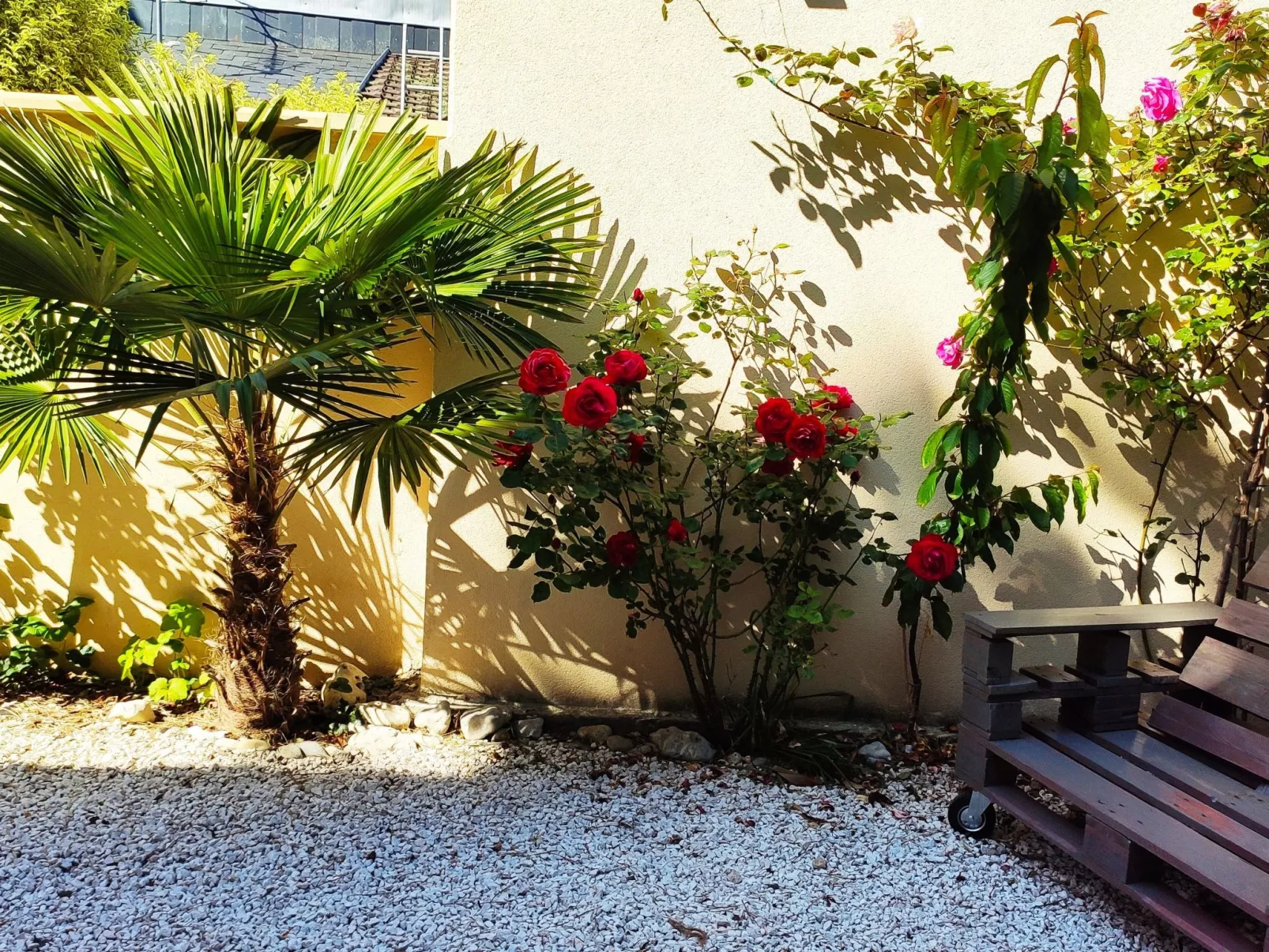 Wohnung "Les Muguets" mit Garten und Grillplatz-Buiten