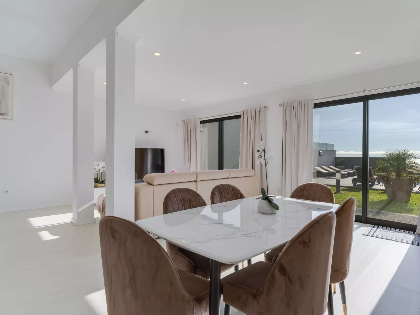 Ferienvilla 'Coco Tangalla'-Image-tags.info