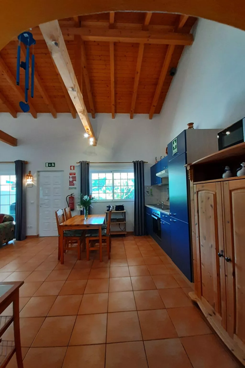 Mit Terrasse und Gemeinschaftspool-Binnen