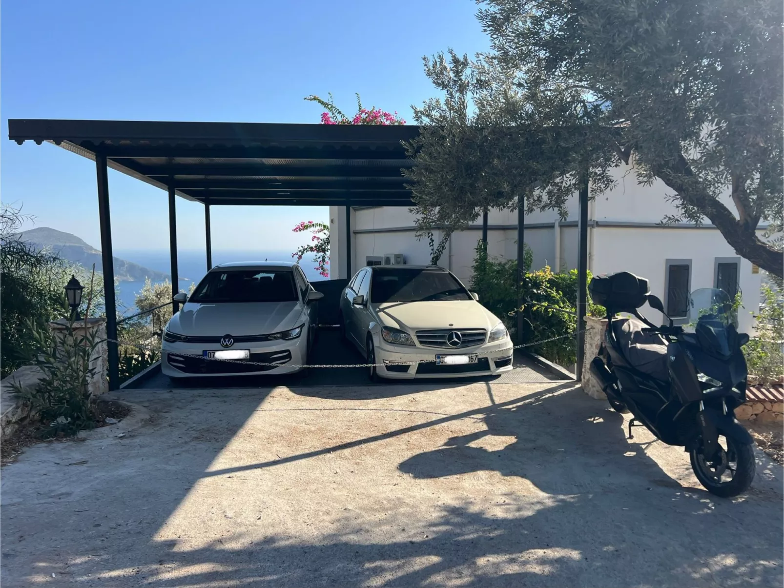 Villa mit Meerblick und privatem Pool-Buiten