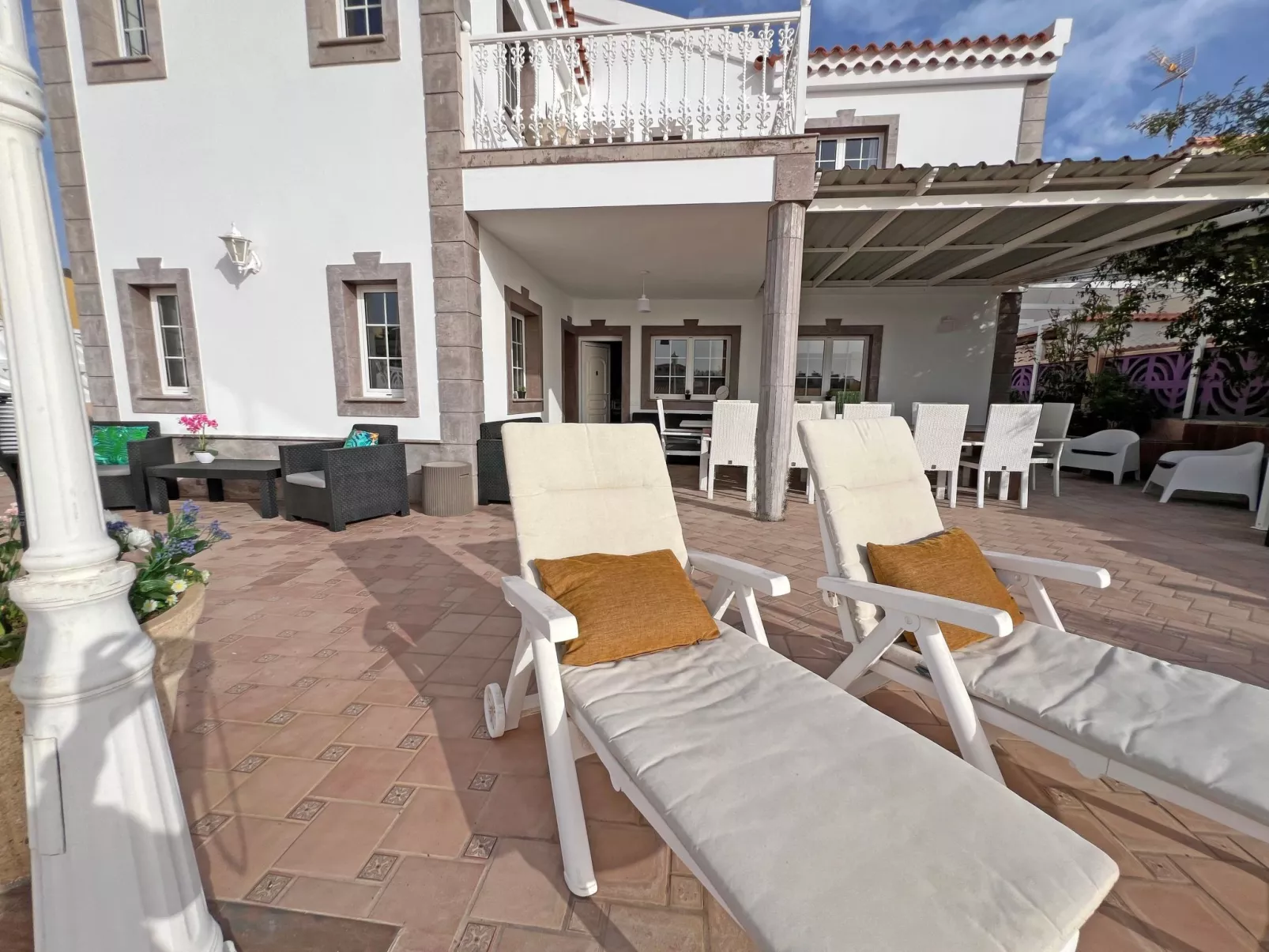 Villa "Esmeralda" mit Garten, Grill und Terrasse-Image-tags.info