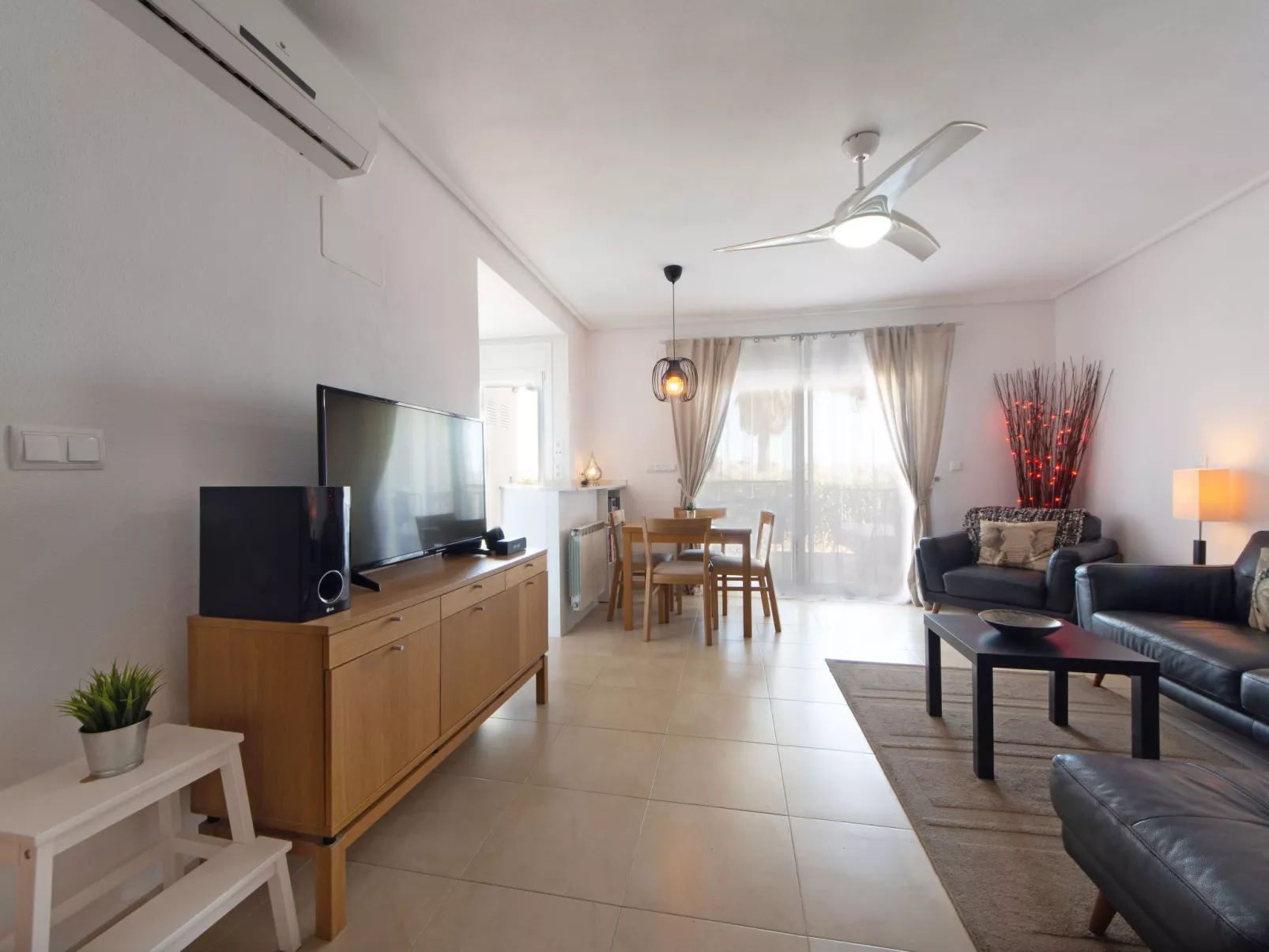 "Casa La Torre" mit Wallbox-Binnen