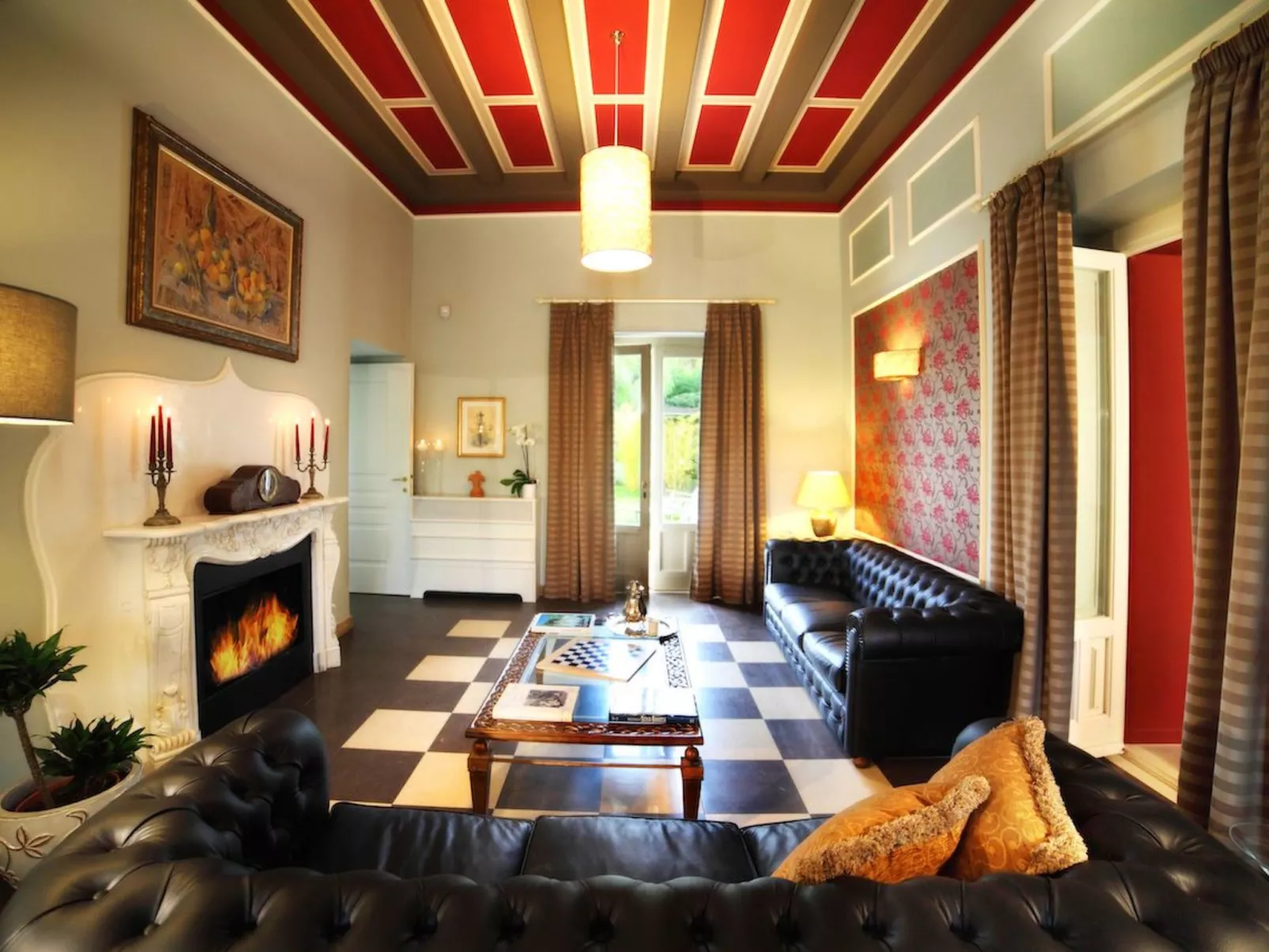 Geräumiges Ferienhaus mit Pool-Image-tags.info