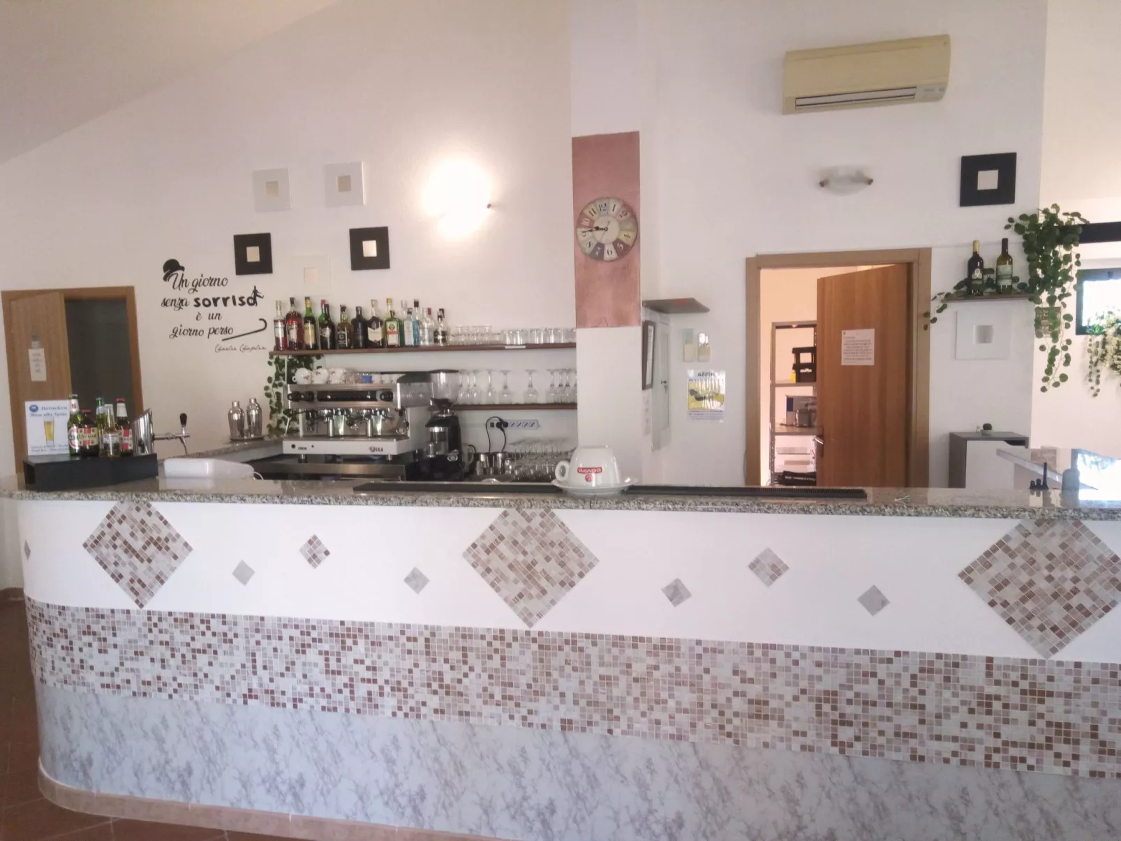 "App. max 6 Pax"-Image-tags.info