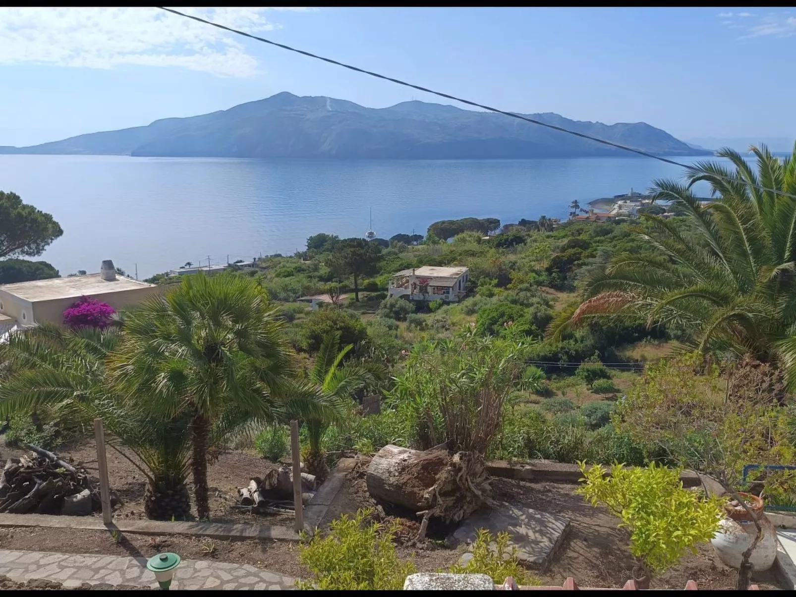 Villa in Panoramasprache, nur wenige Minuten vom Meer entfernt-Image-tags.info