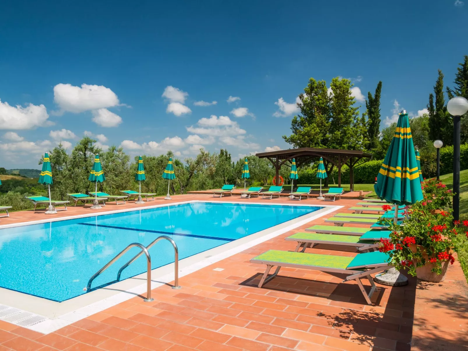 Drei-Zimmer-Wohnungen Borgo Collelungo auf zwei Etagen