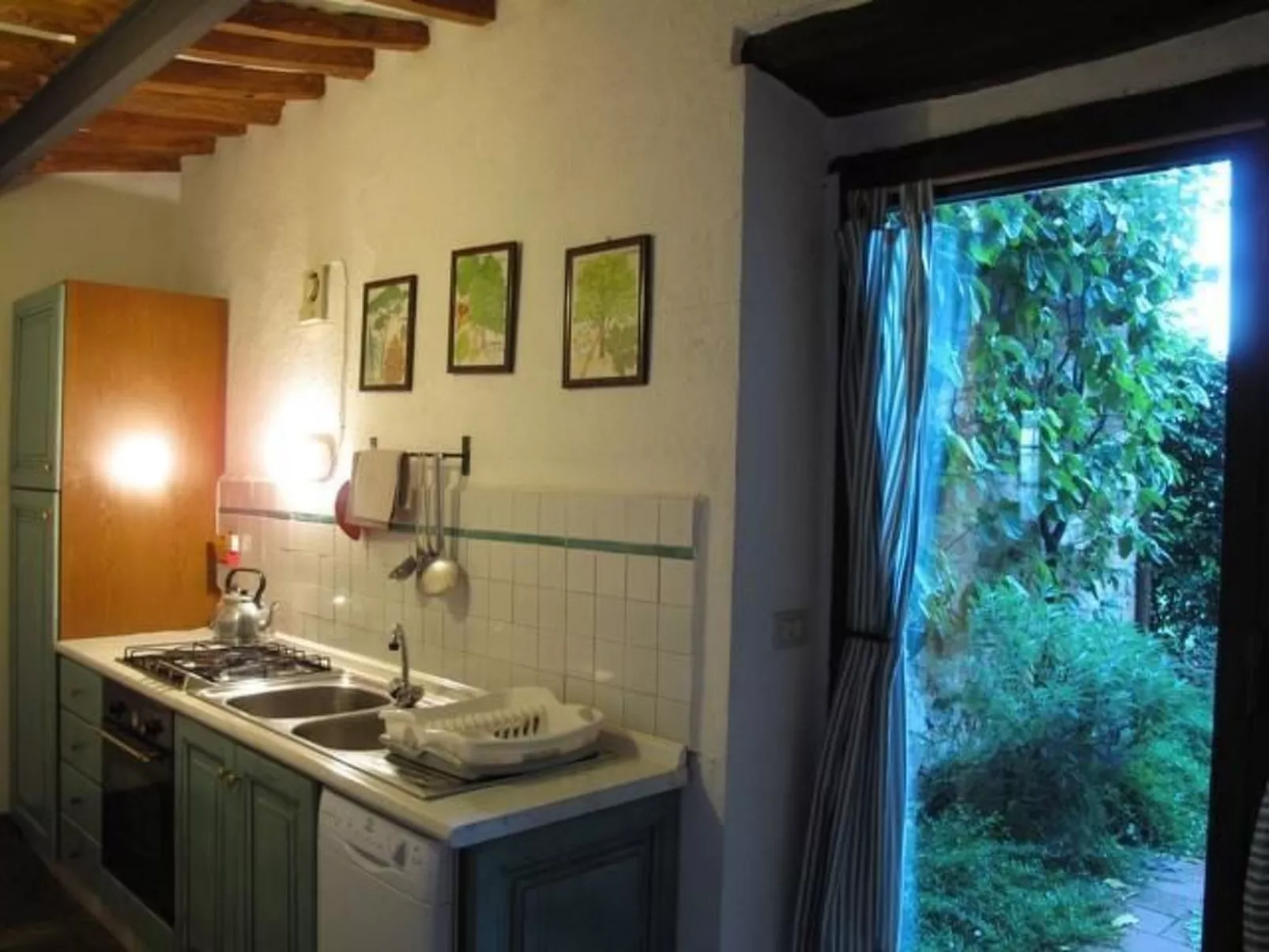 Urlaub flach weiß - Binnen