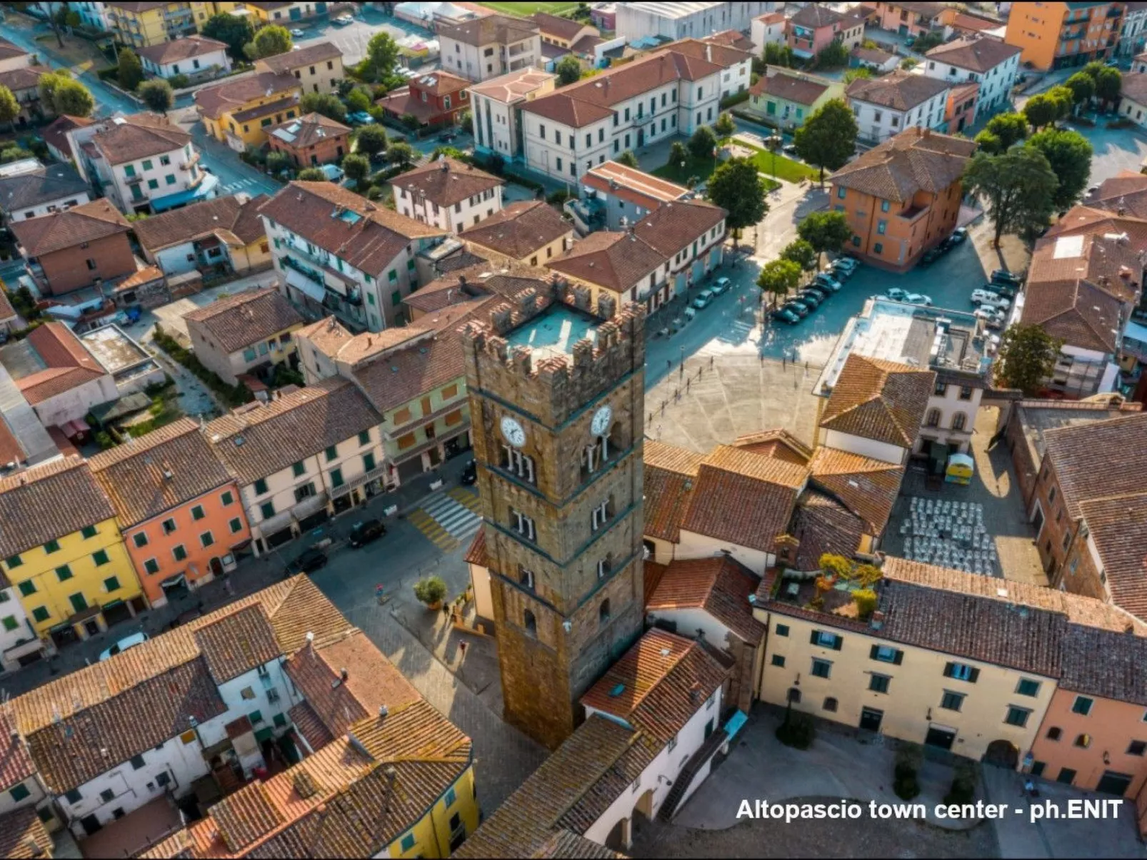 Villa mit Garten und privatem Pool-Buiten