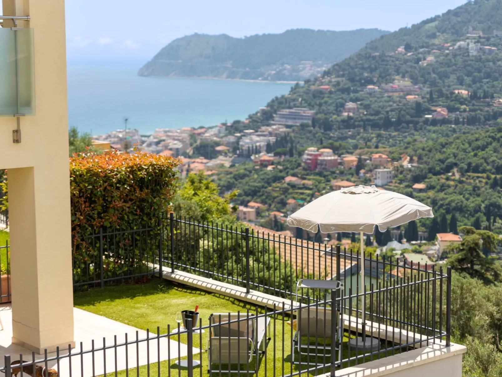 Serenity mit Meerblick-Image-tags.info