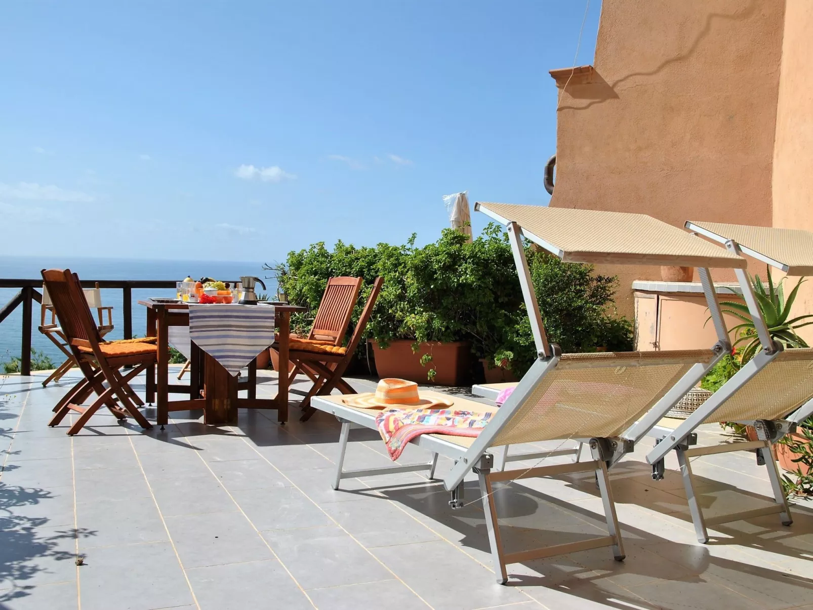 Haus in Sperlonga mit Terrasse und Grill-Buiten