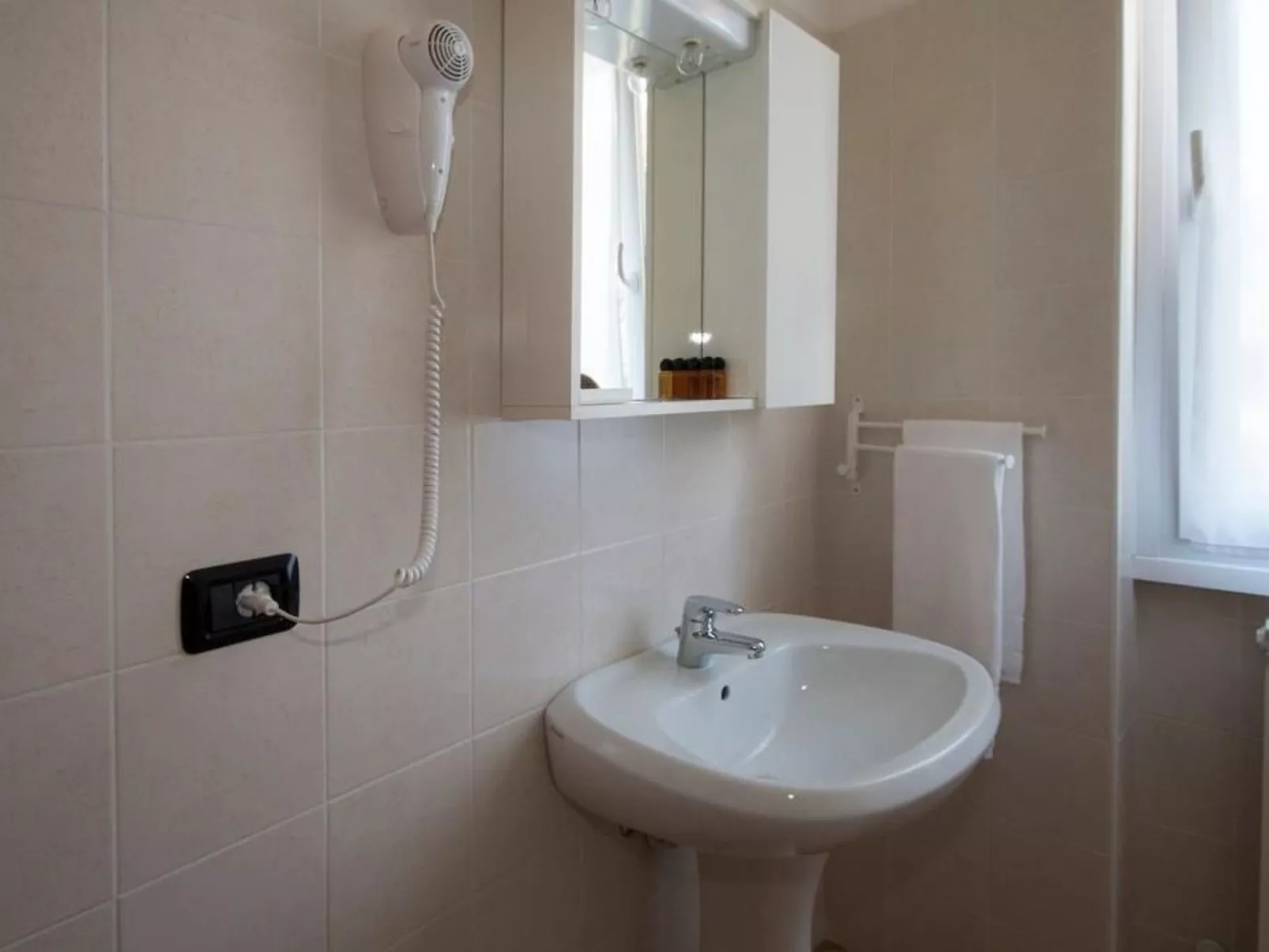 Wohnung mit Parkplatz und Strand in der Nähe-Binnen