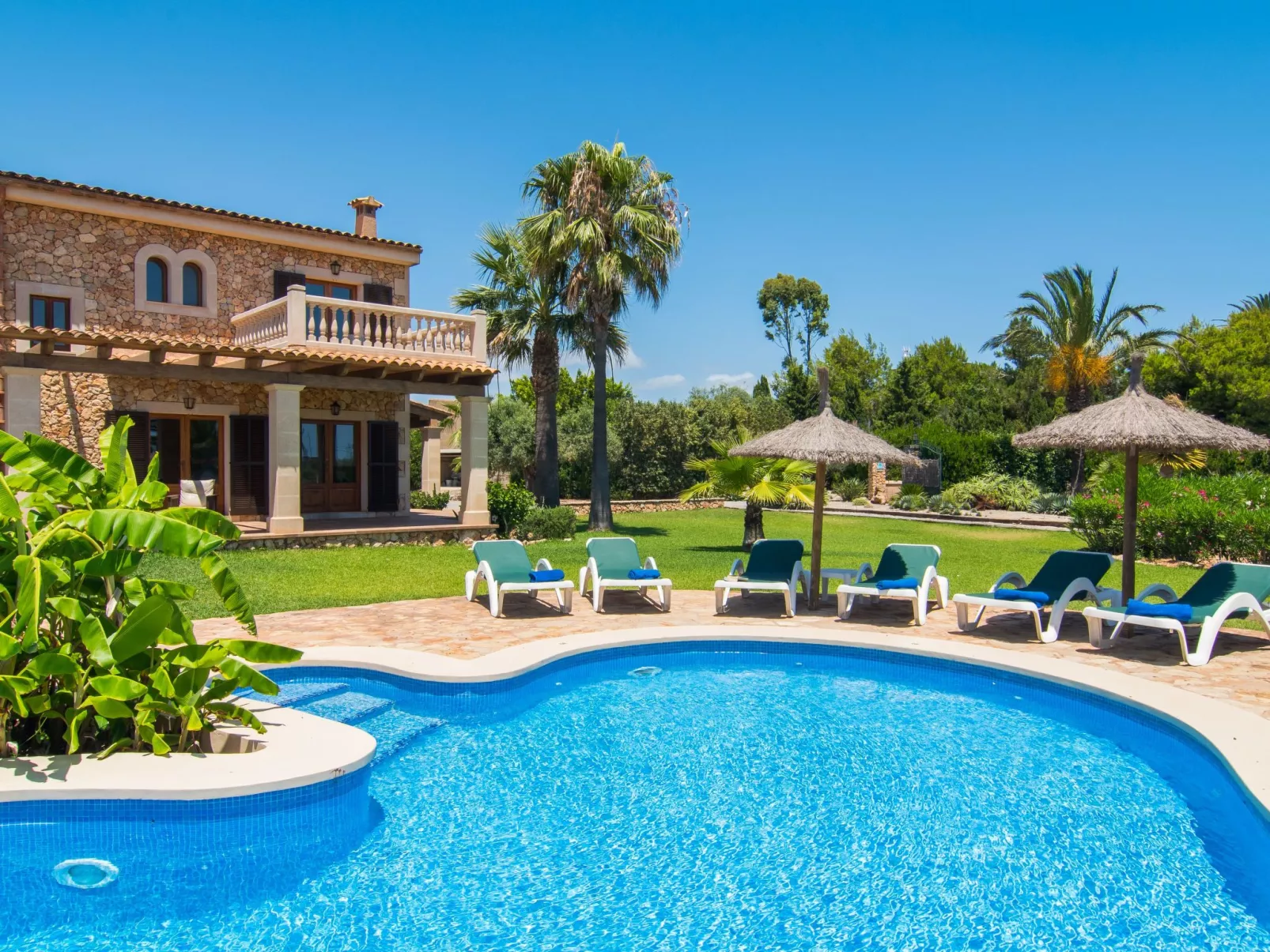 Fantastische Finca mit überdachter Terrasse