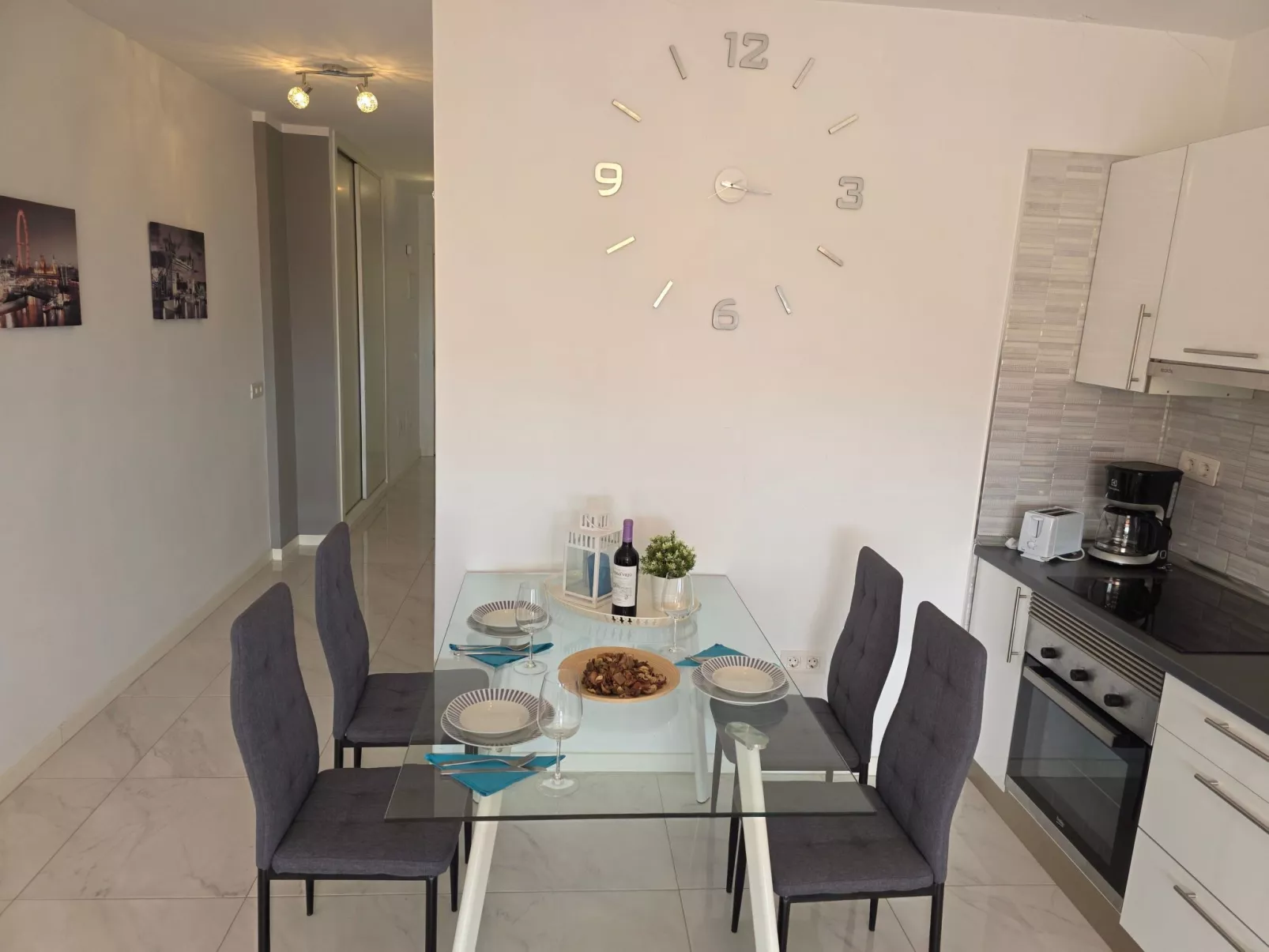 Apartment Ocean View-Image-tags.info